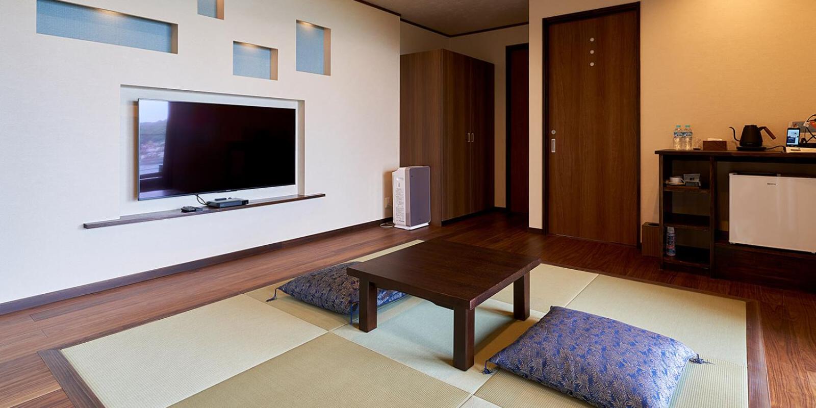 Suite with Spa Bath - Photo 1