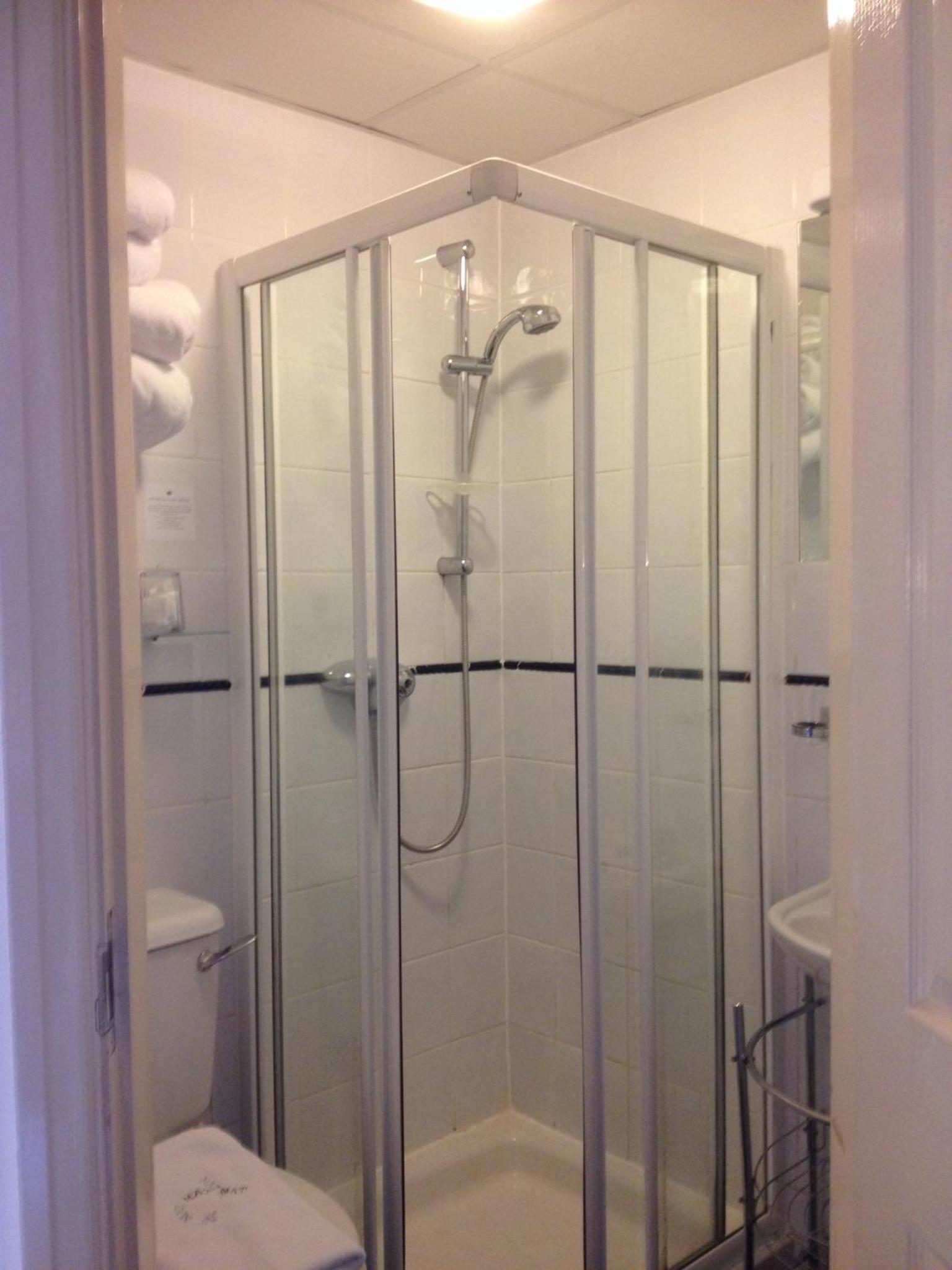 Double Room - Photo 14