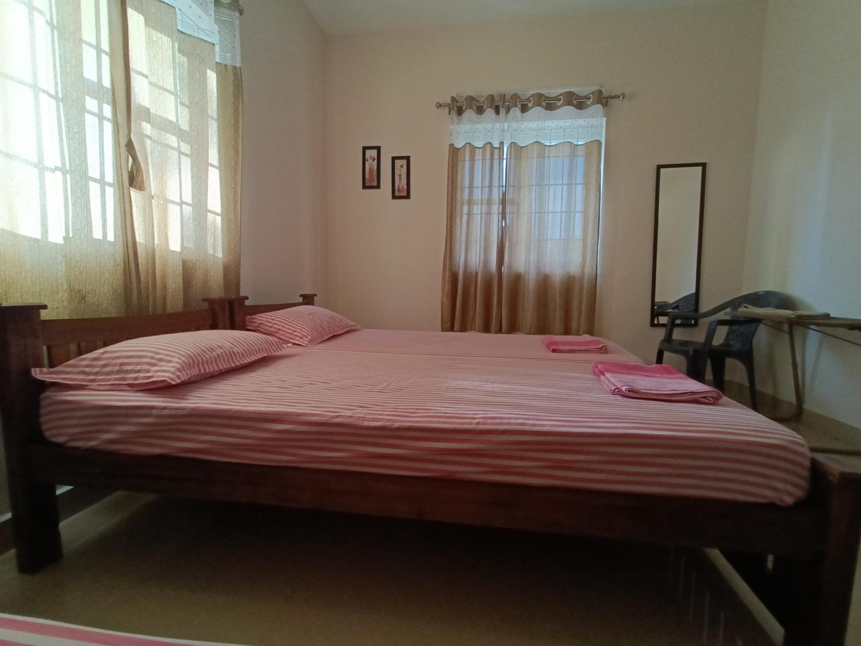 Standard Double Room with Fan - Photo 18