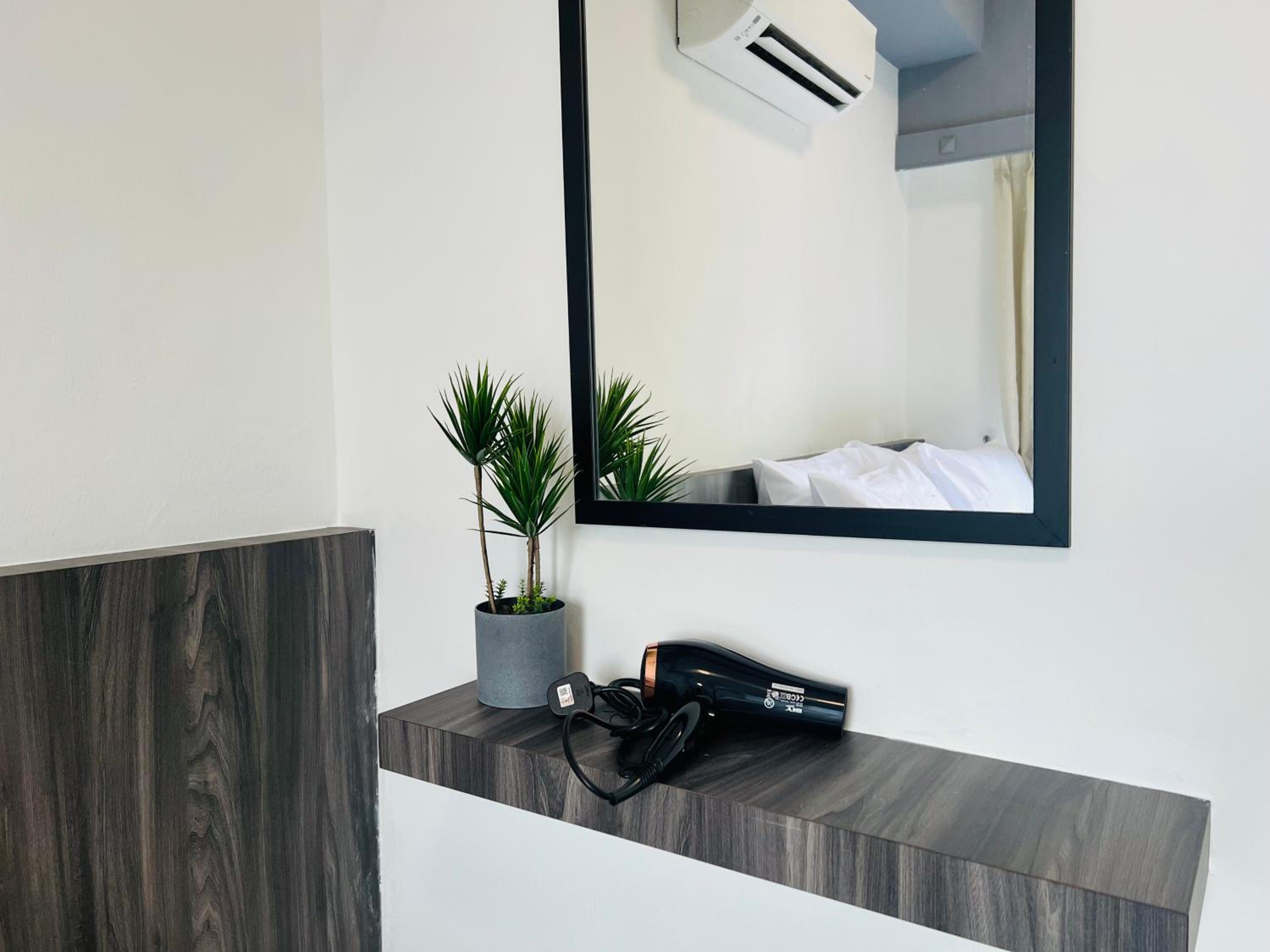 Three-Bedroom Apartment - Photo 6