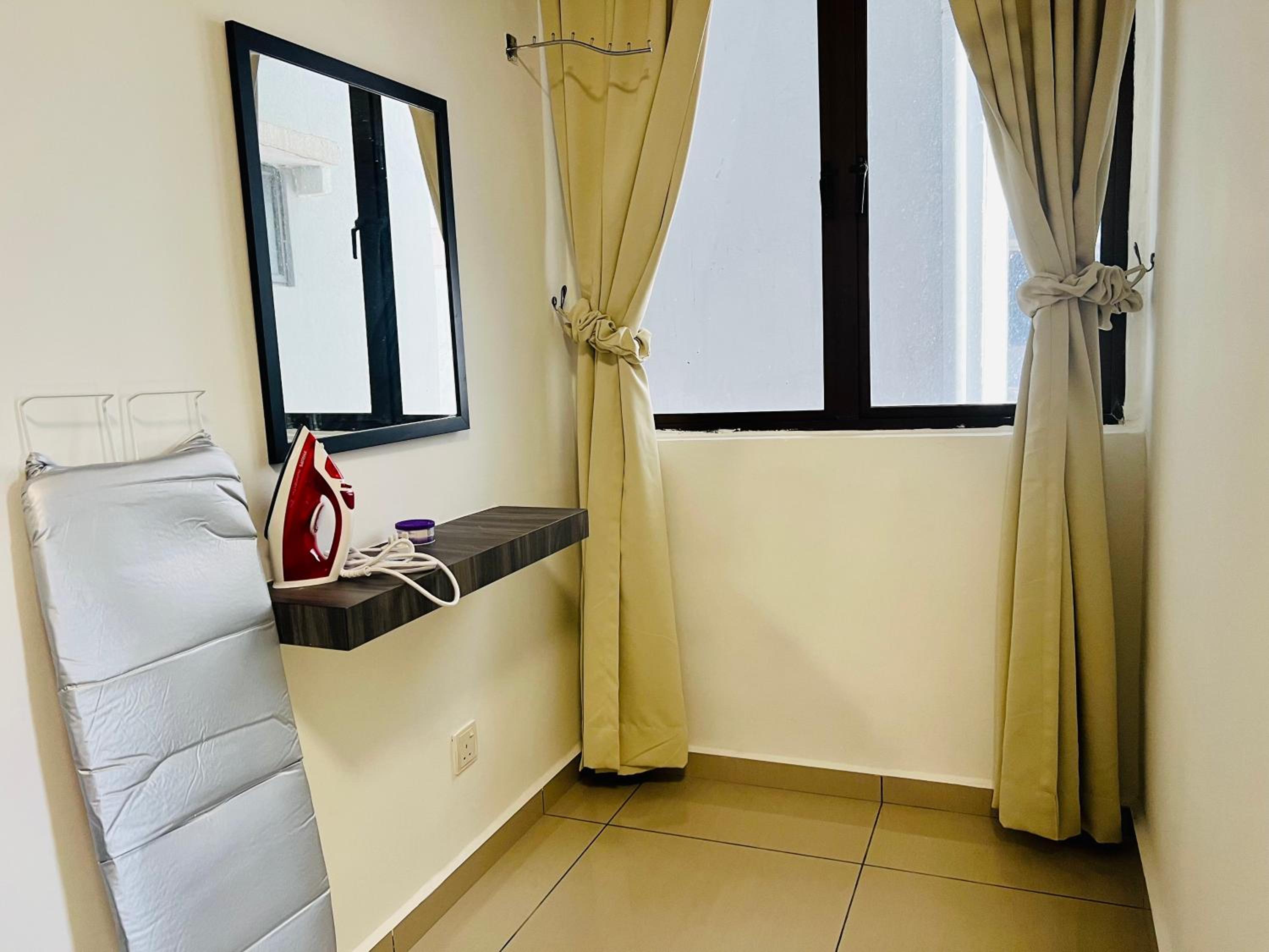 Three-Bedroom Apartment - Photo 21