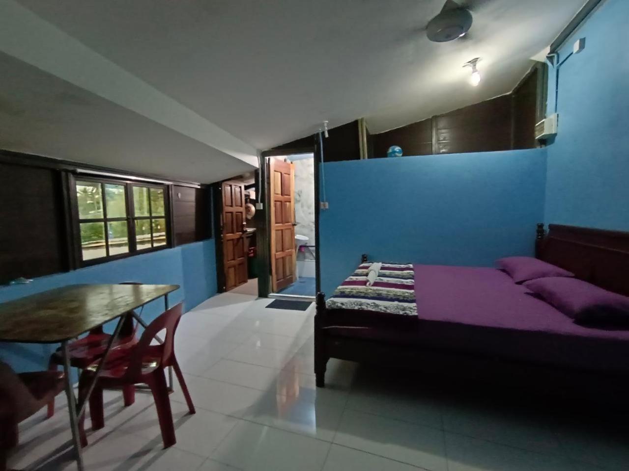 Budget Double Room photo 3