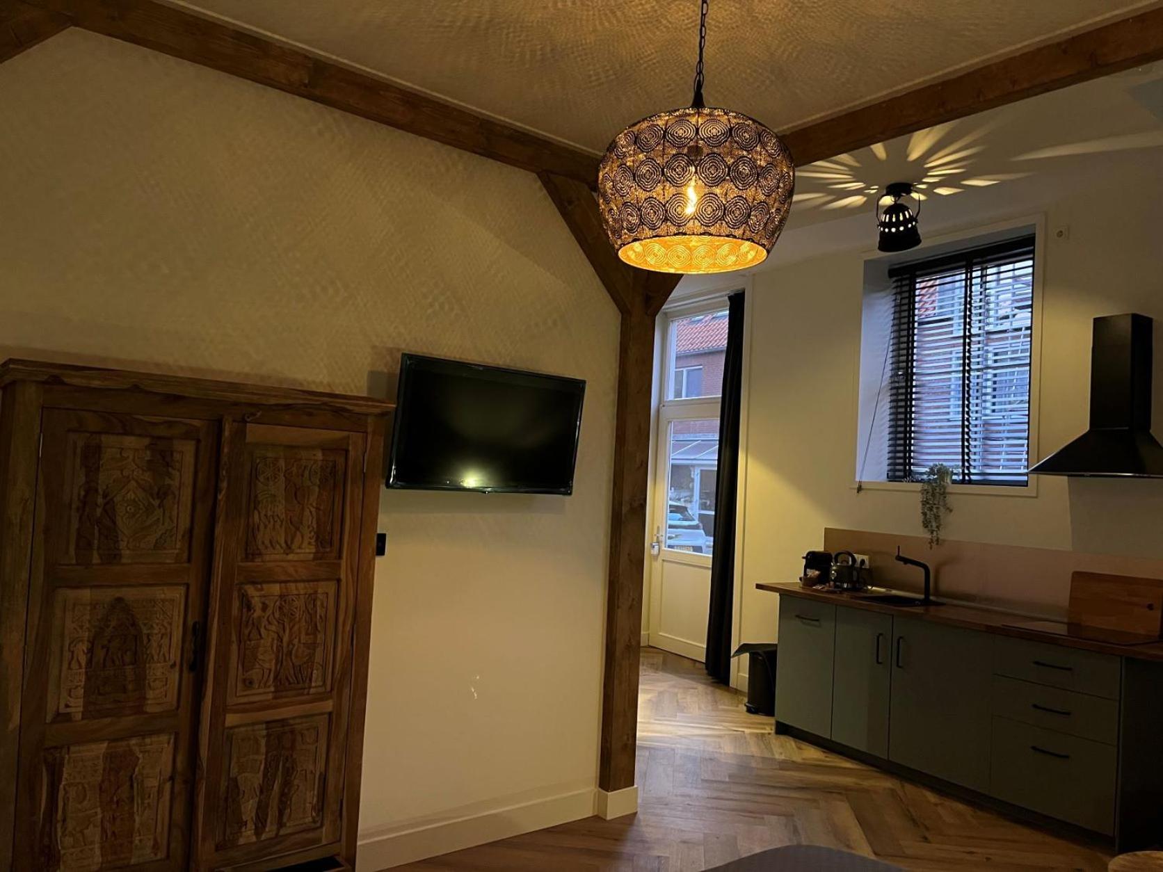 Deluxe King Room photo 1