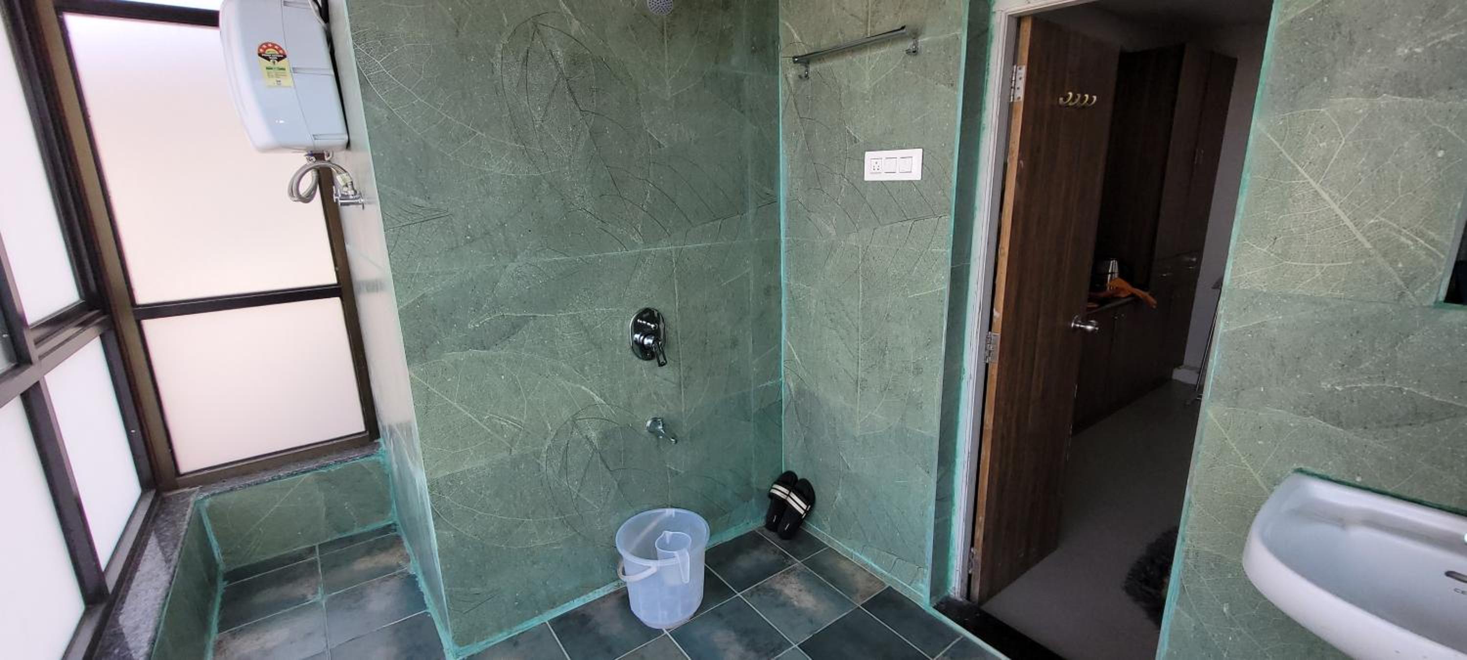 Deluxe Double or Twin Room photo 3