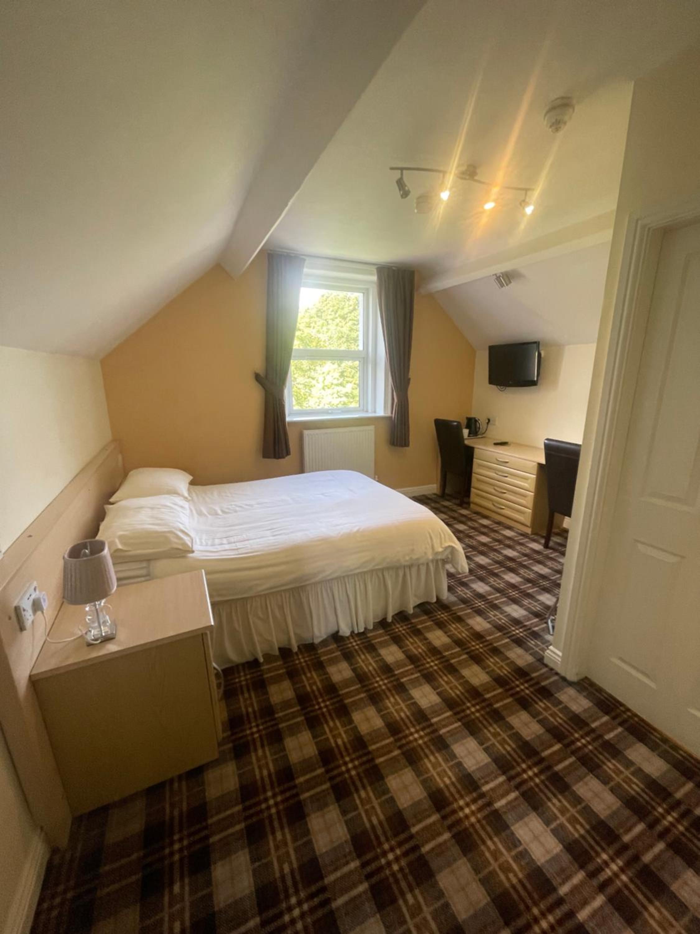 Double Room - Photo 1