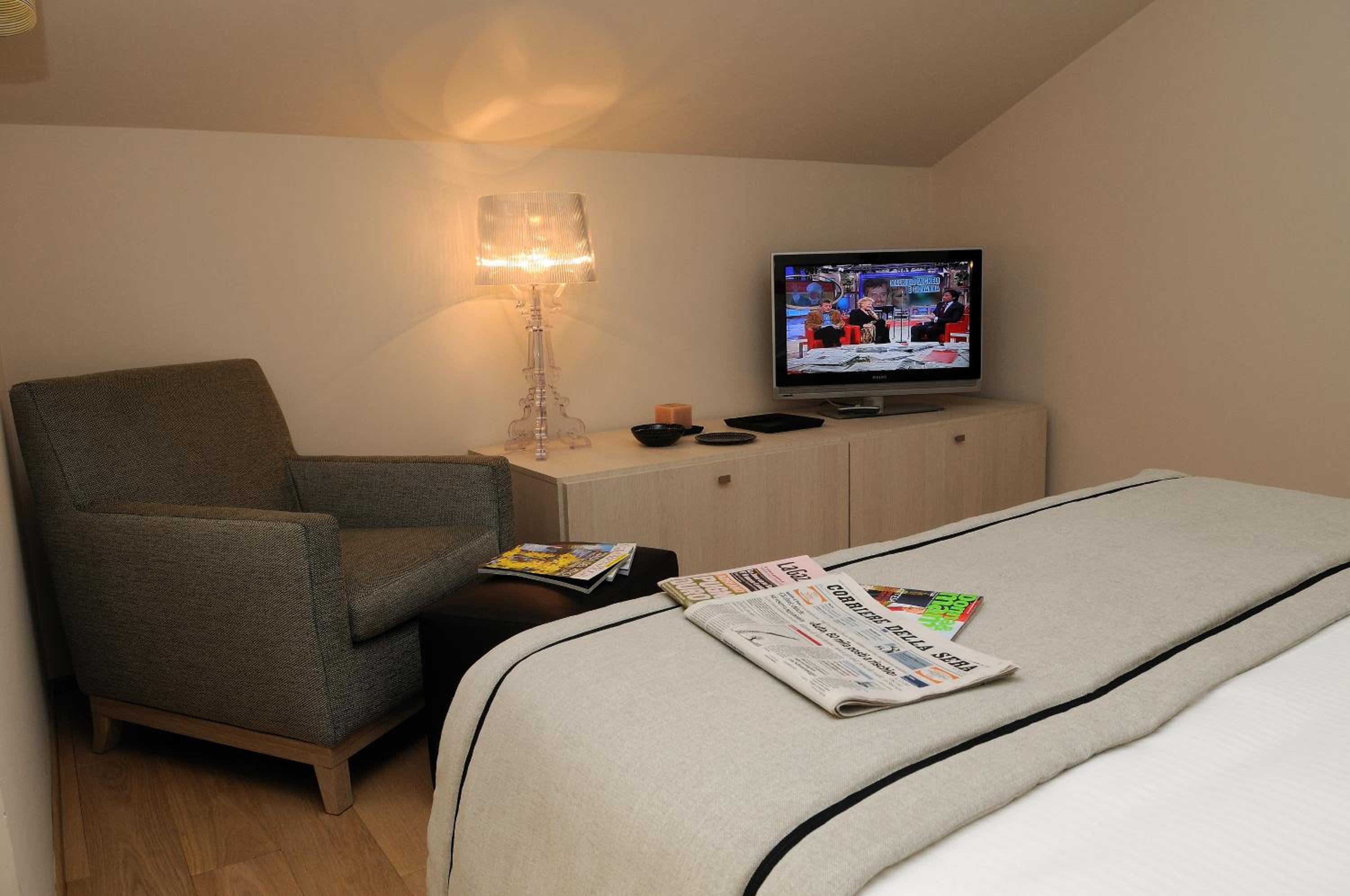 Suite - Photo 9