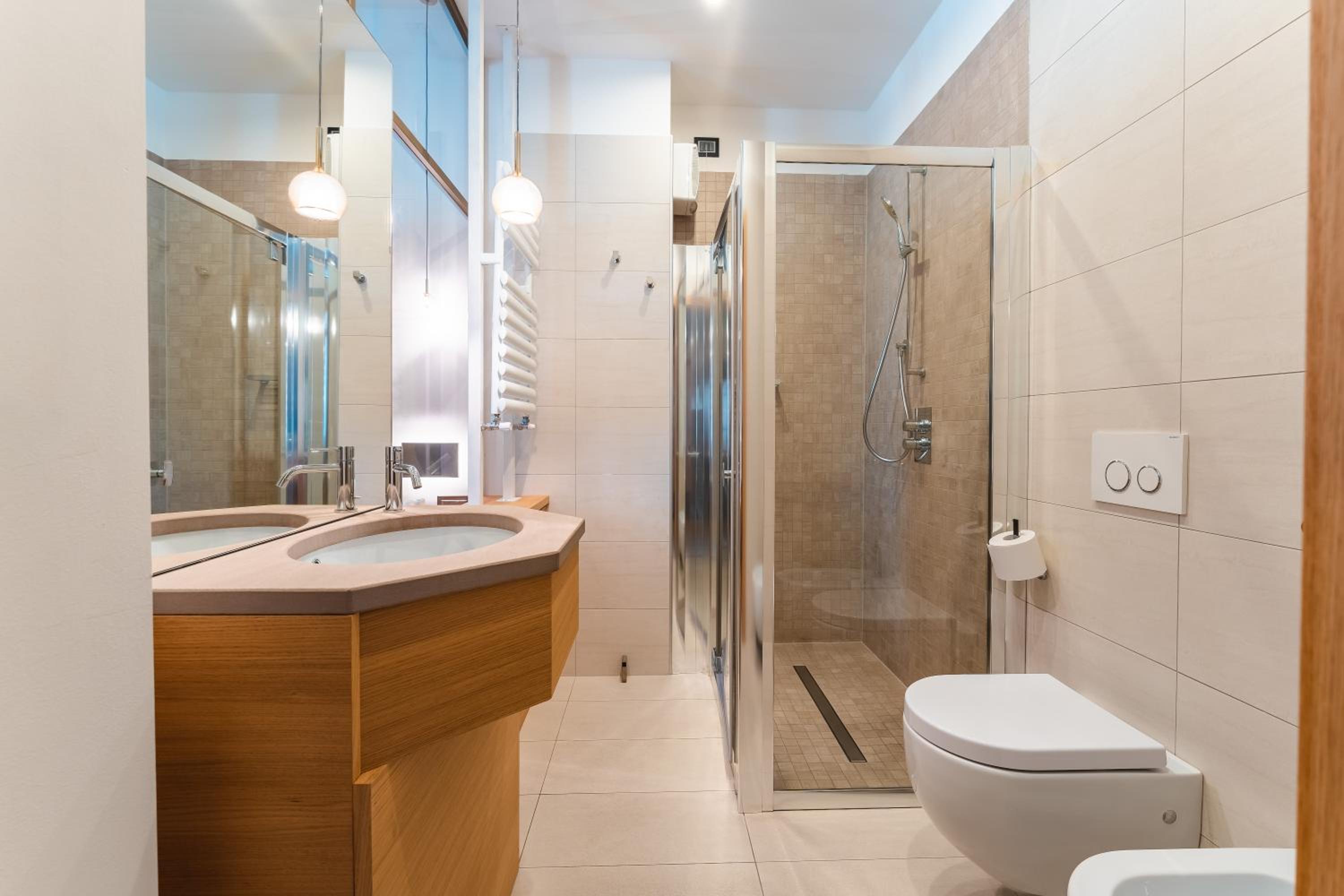 Deluxe Double Room with Terrace - Photo 10