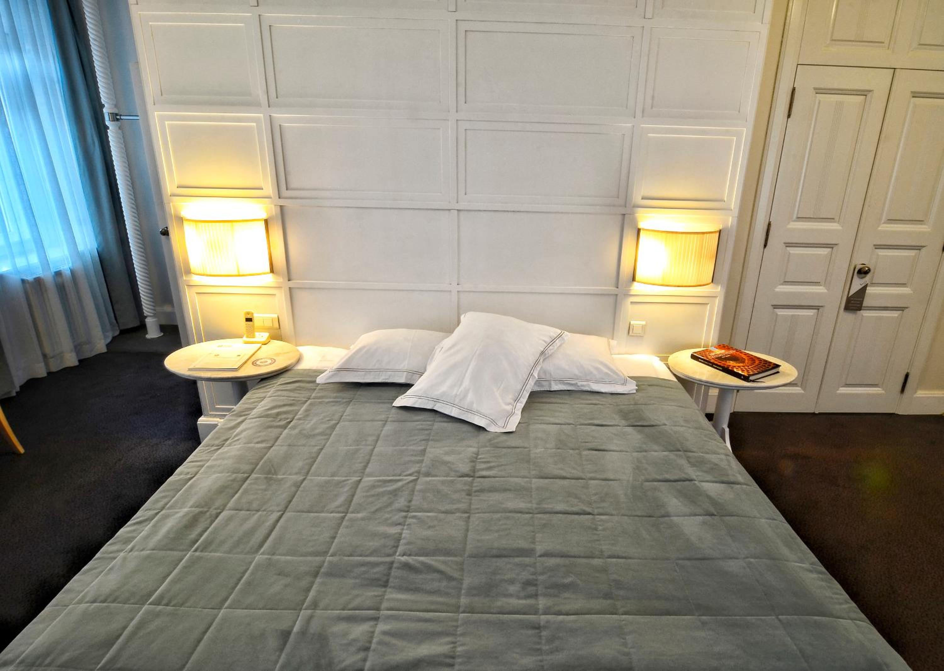 Standard Double Room - Photo 10