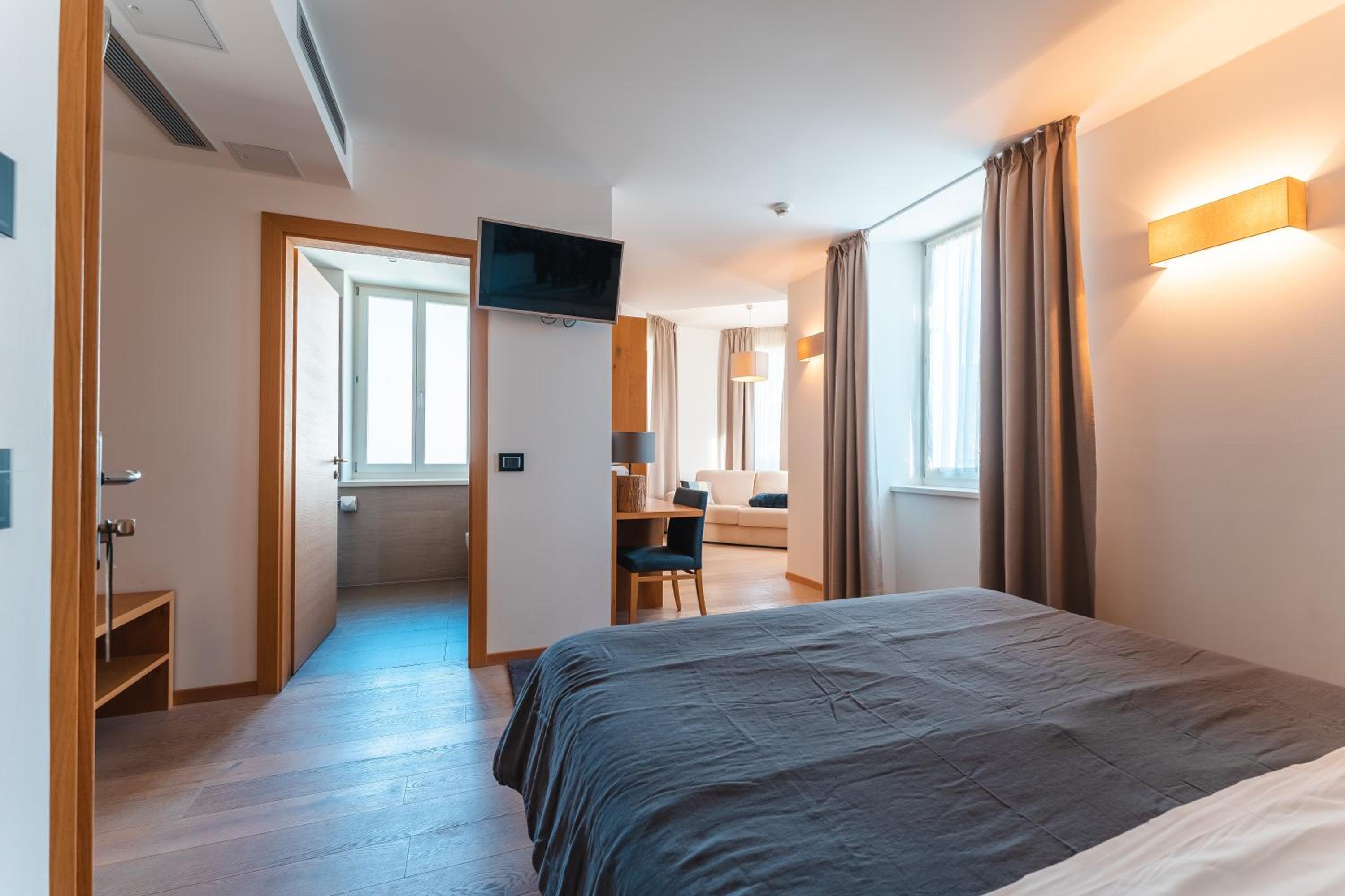 Superior Quadruple Room - Photo 6