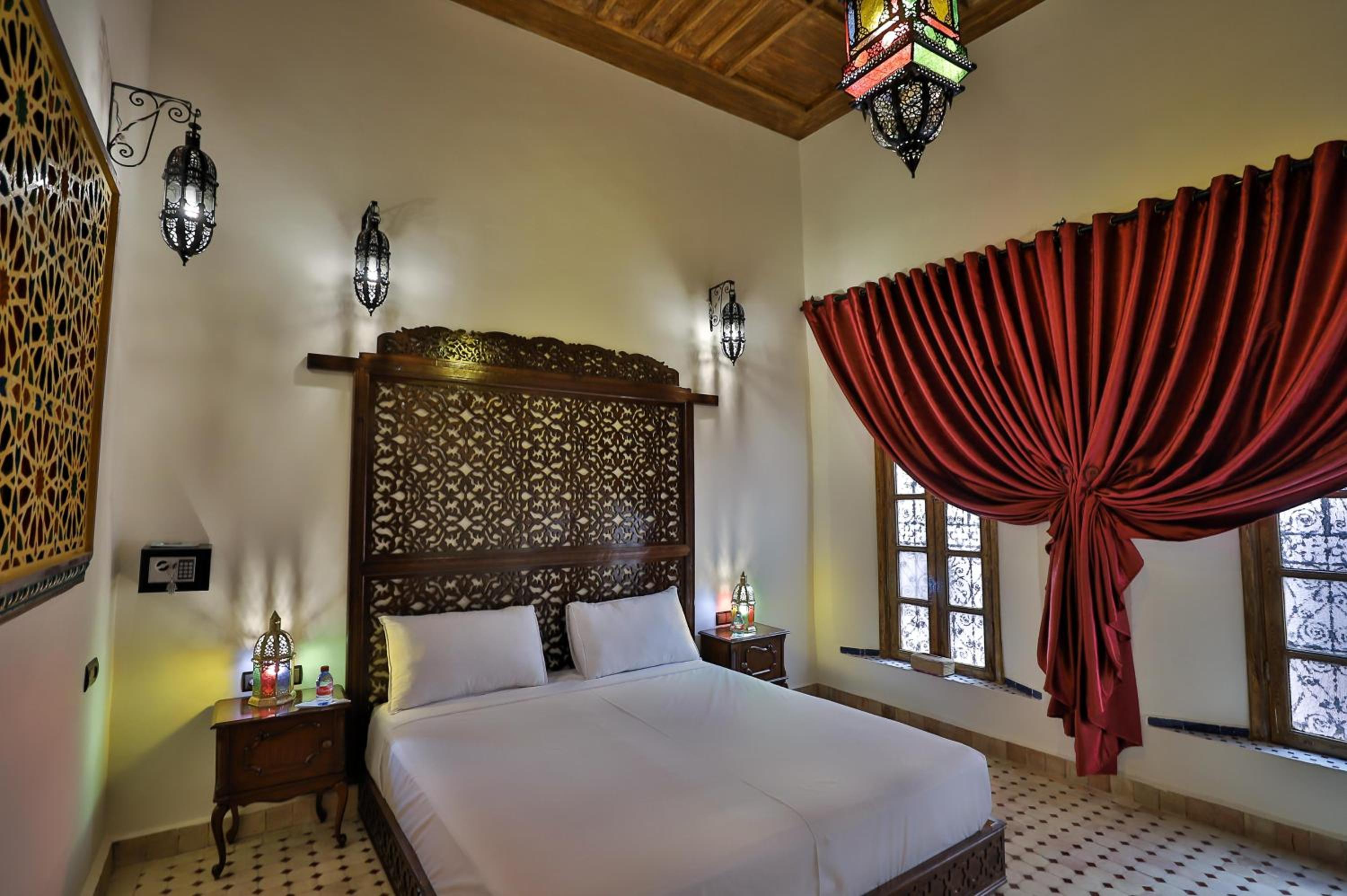 Deluxe Double or Twin Room photo 1