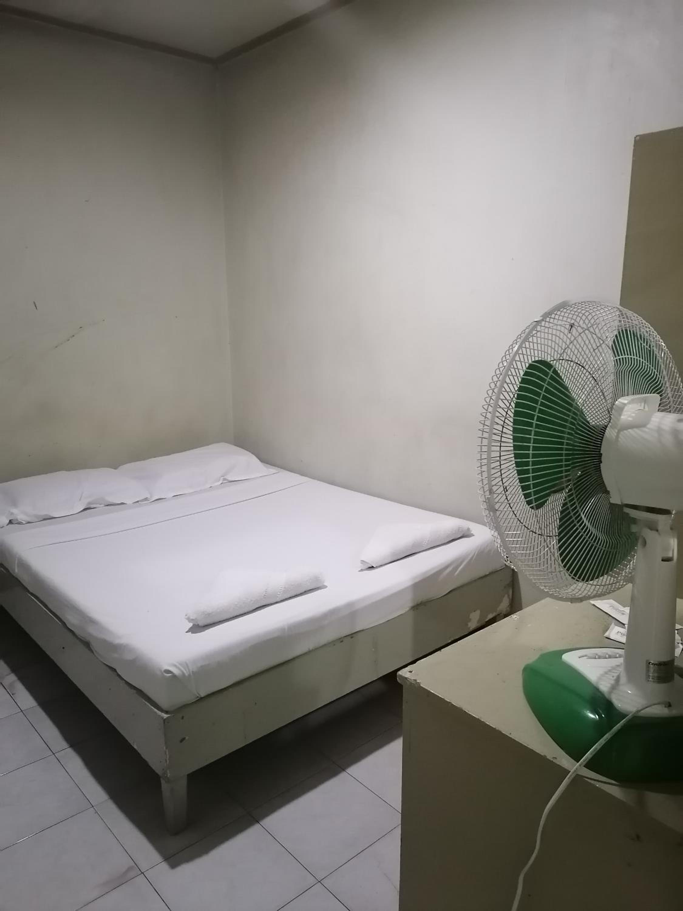 Budget Double Room - Photo 1