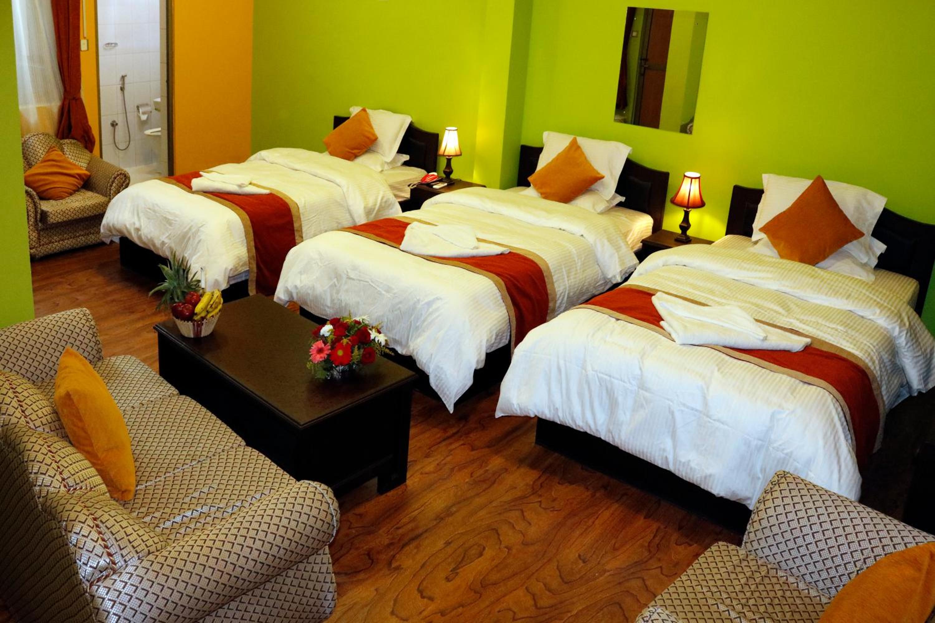 Deluxe Triple Room photo 3