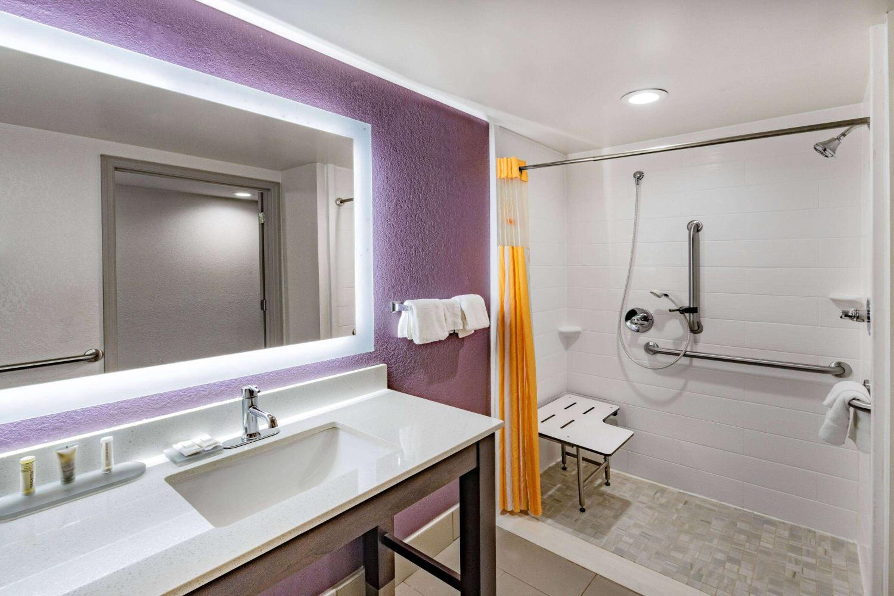 King Room - Disability Access - Photo 4