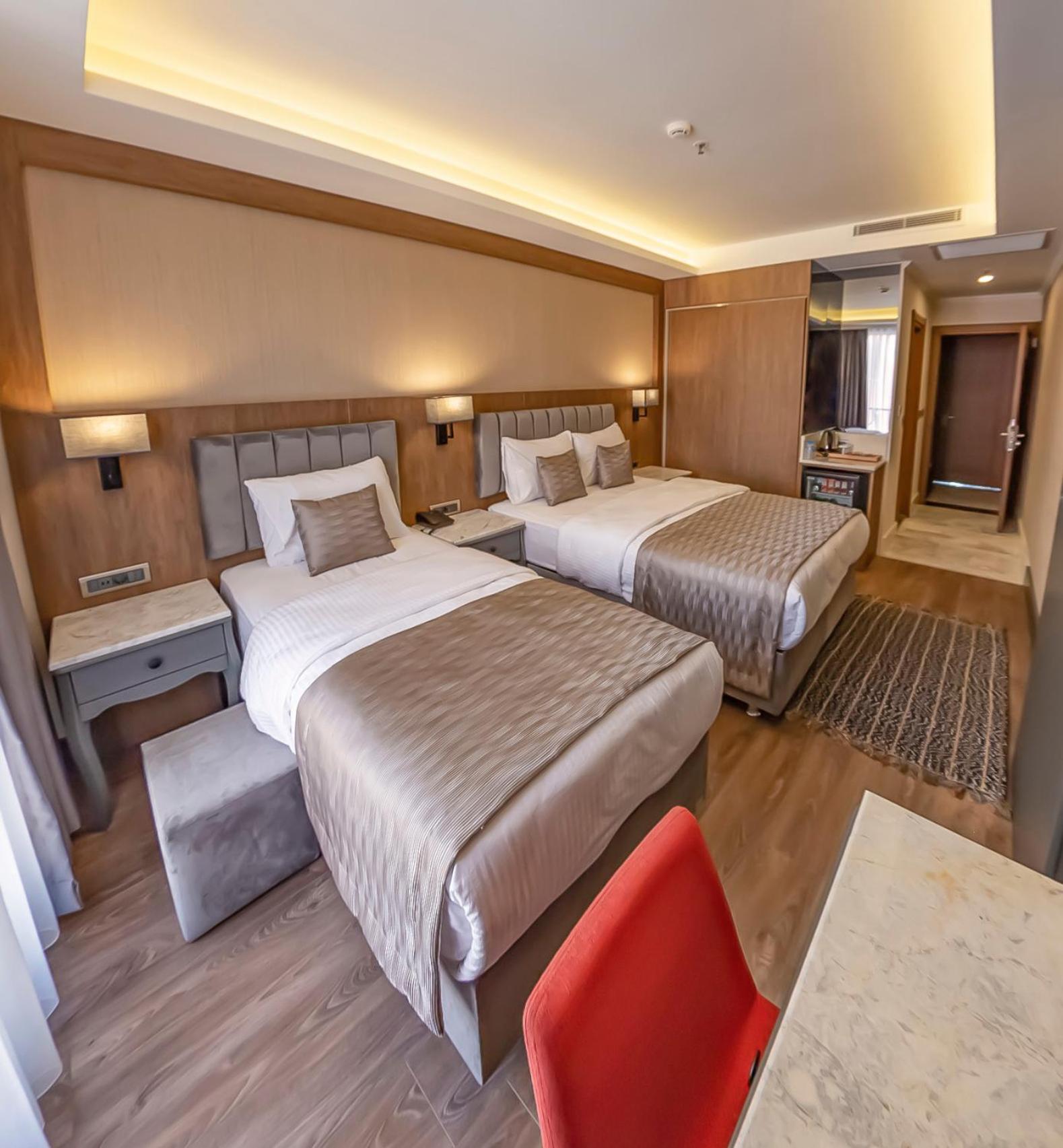 Triple Room