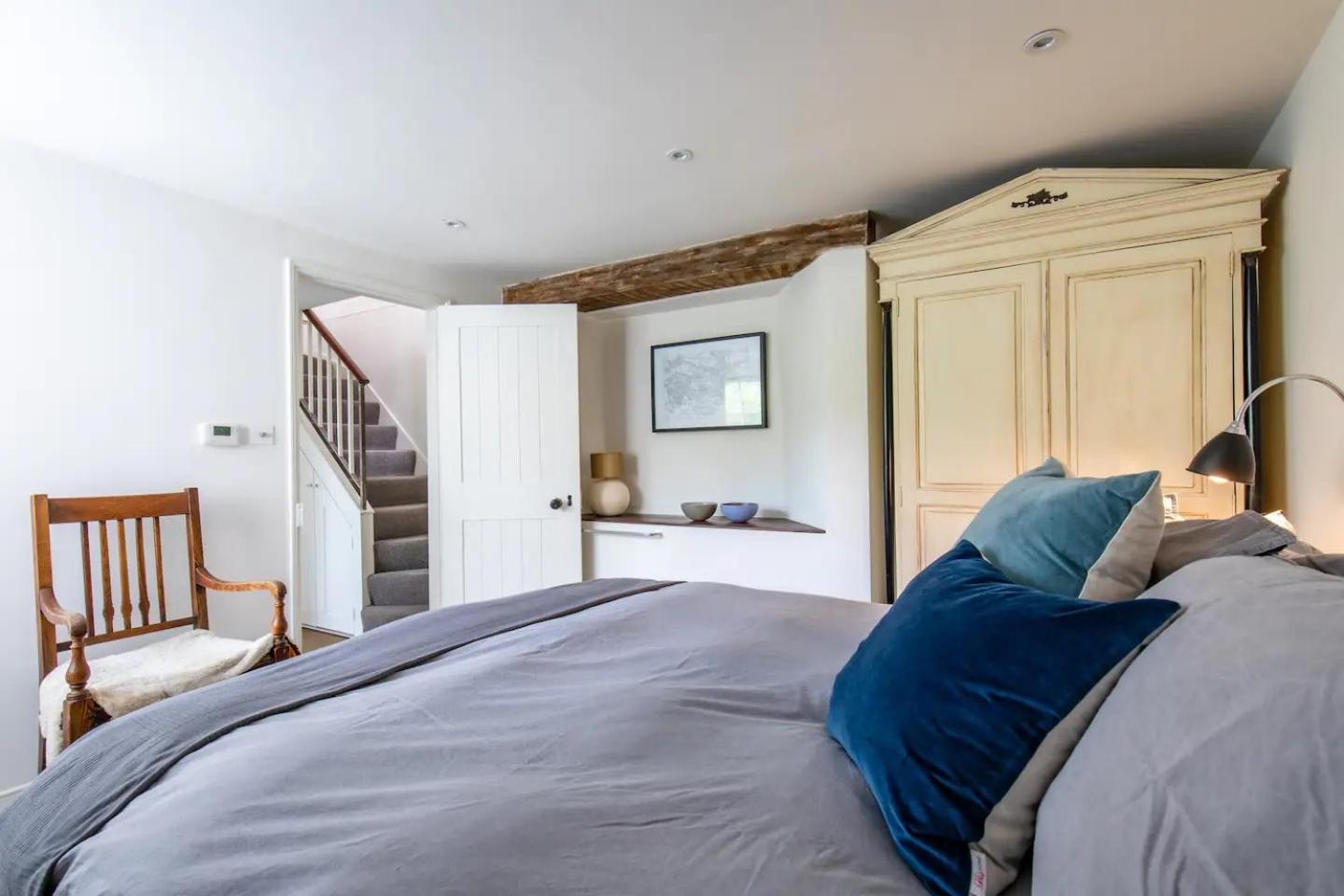 Two-Bedroom House photo 2