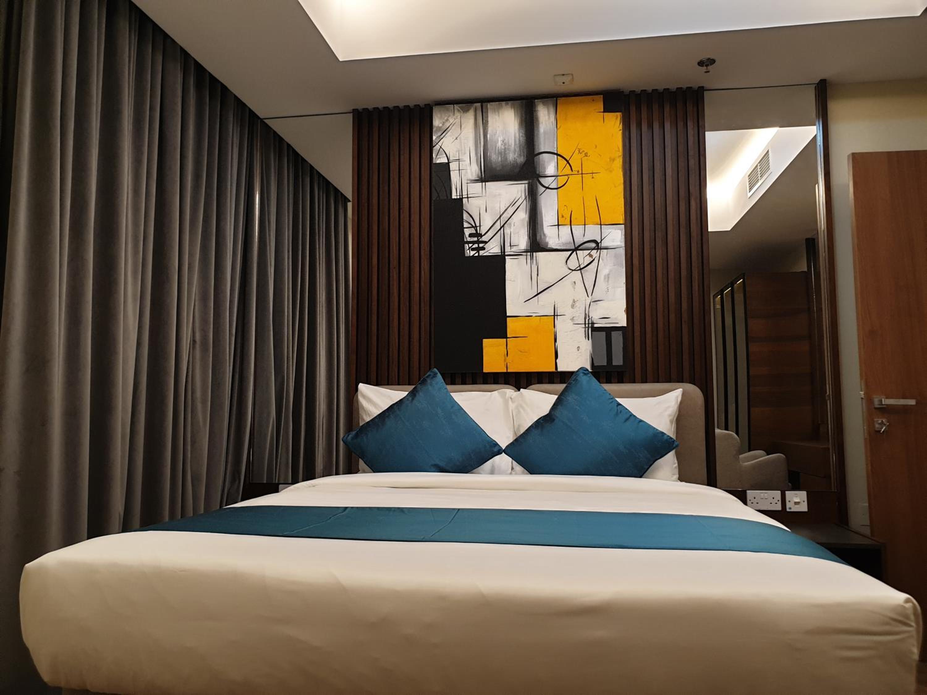 Two-Bedroom Apartment - Photo 15