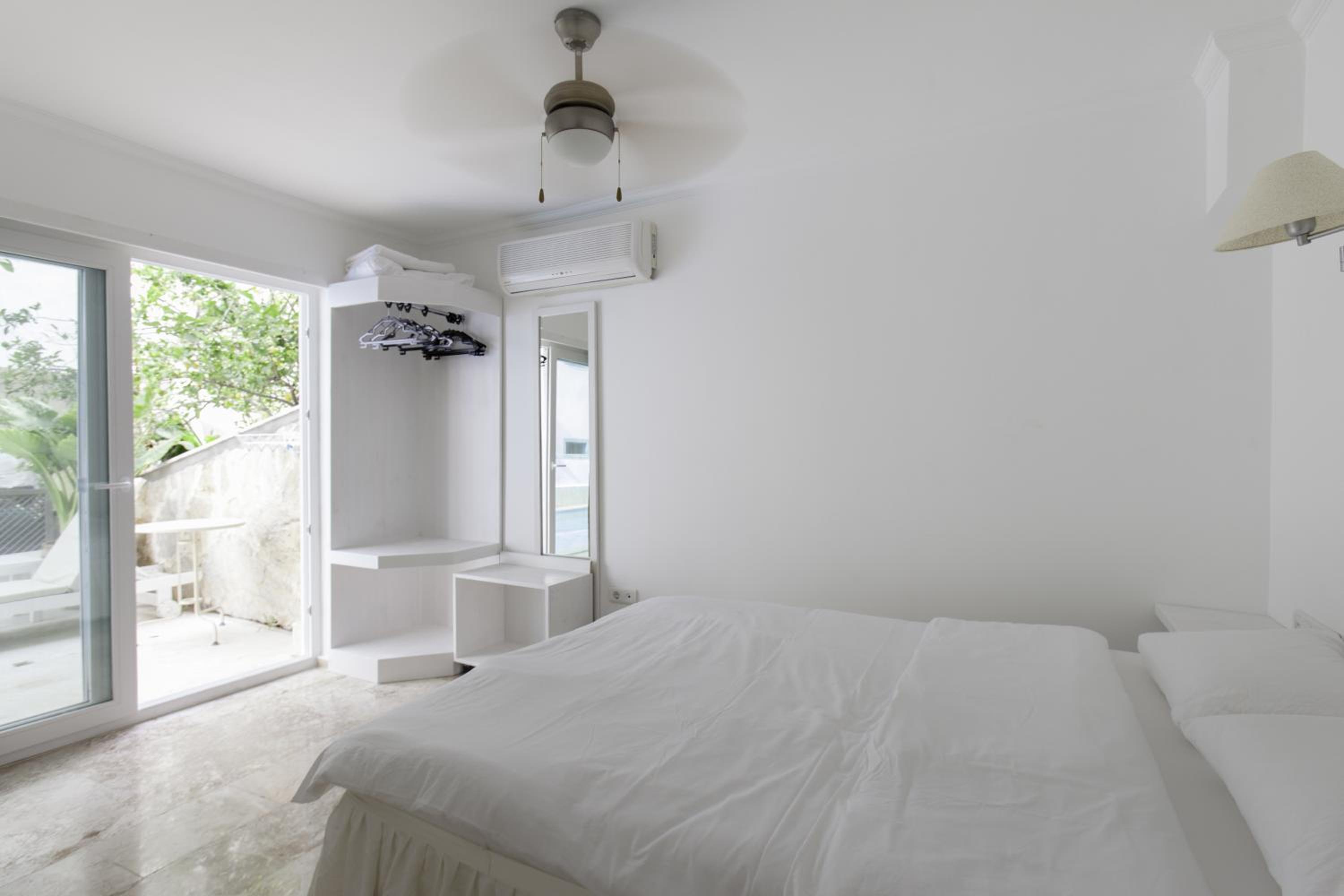 Quarto Duplo Econômico