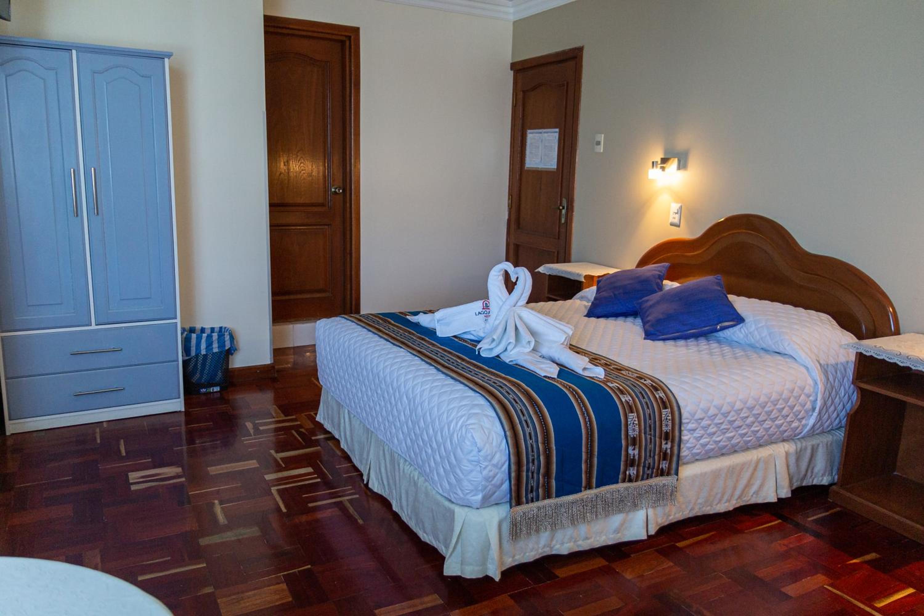 Double Room with Lake View photo 2