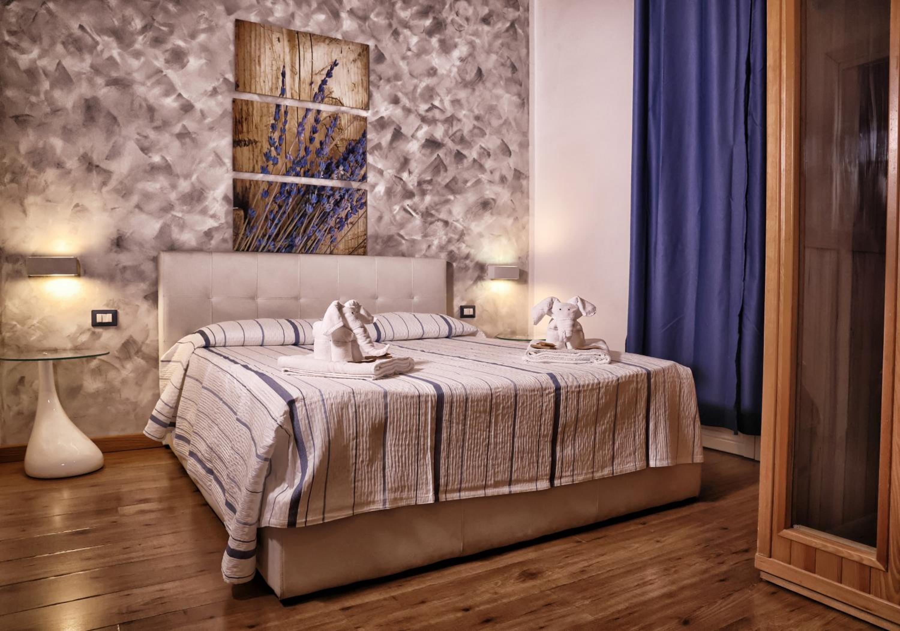 Deluxe Room - Photo 1