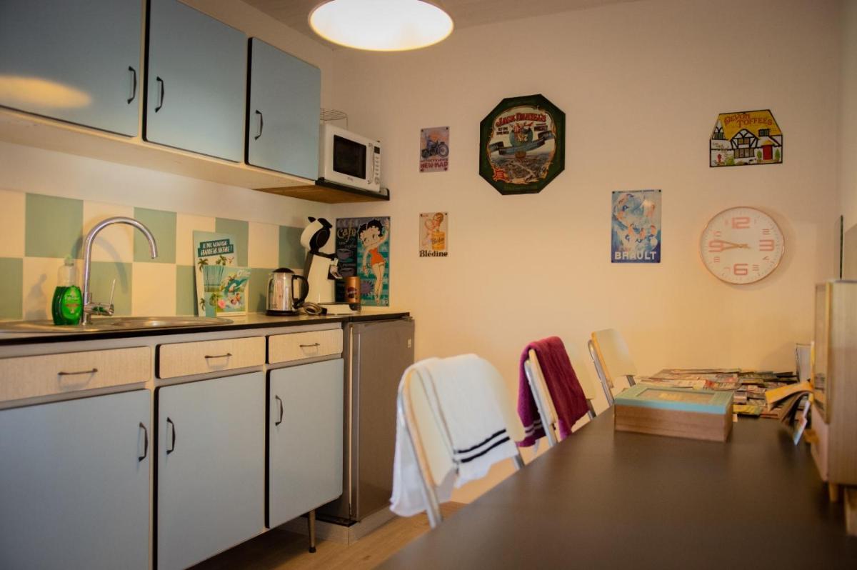 Deluxe Double Room with Shower photo 3