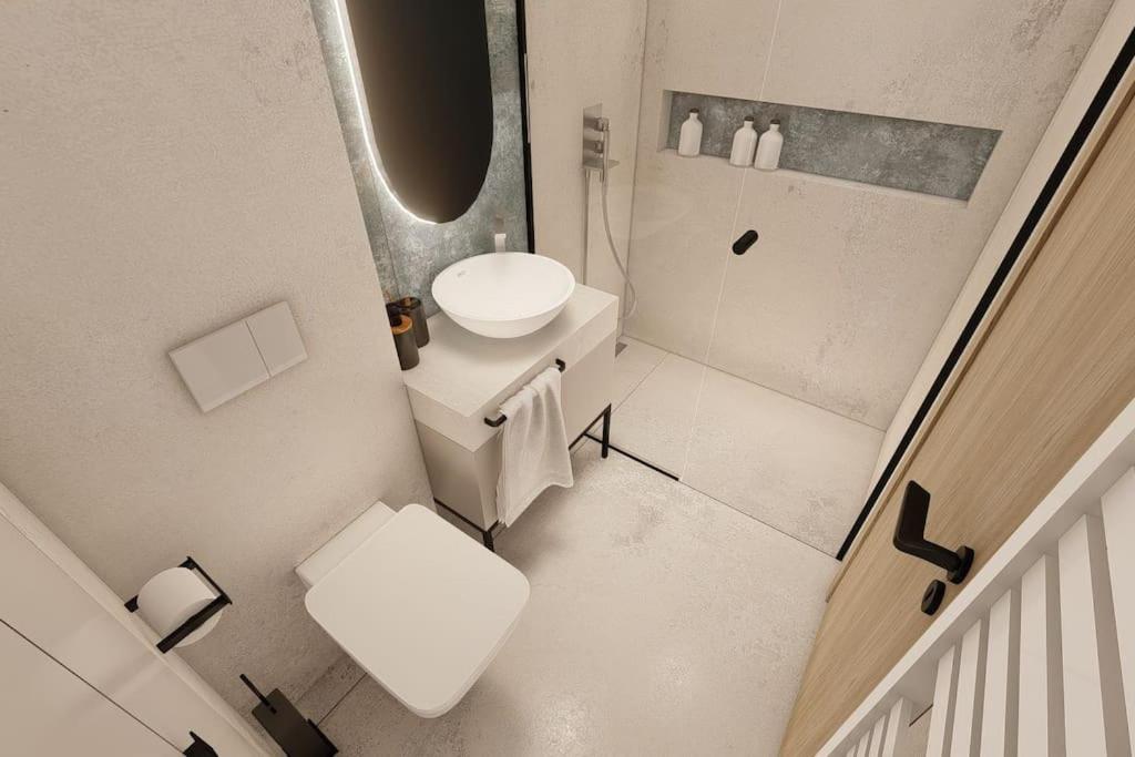 One-Bedroom Apartment photo 2