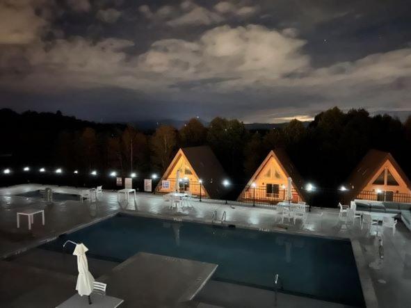 Suite with Mountain View - Photo 14