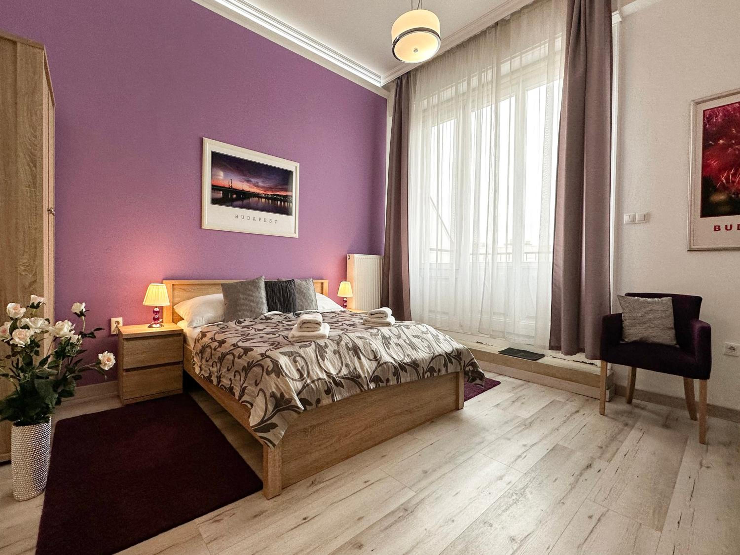 Apartment with Balcony - Photo 1