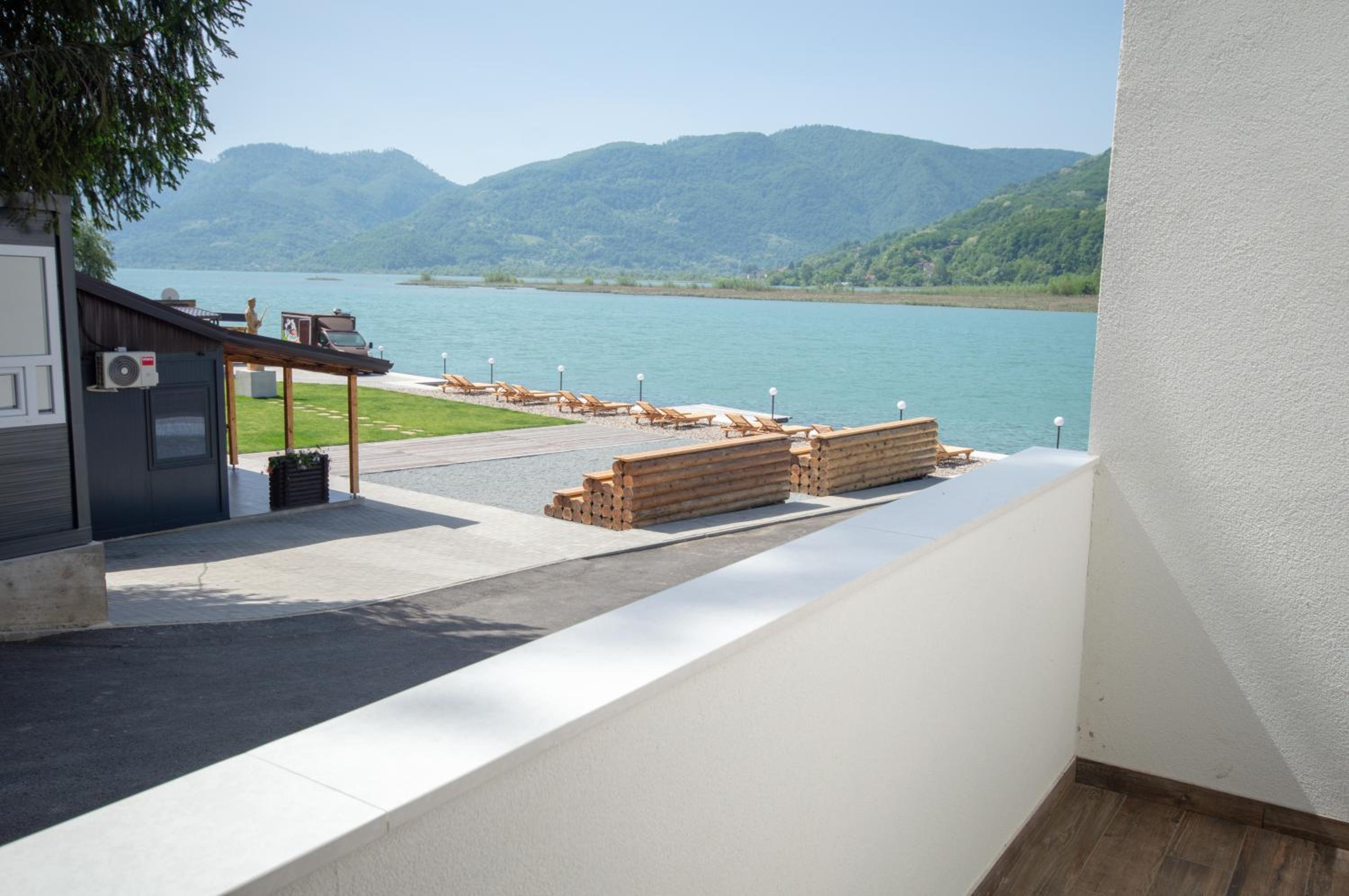 Double or Twin Room with Balcony photo 3