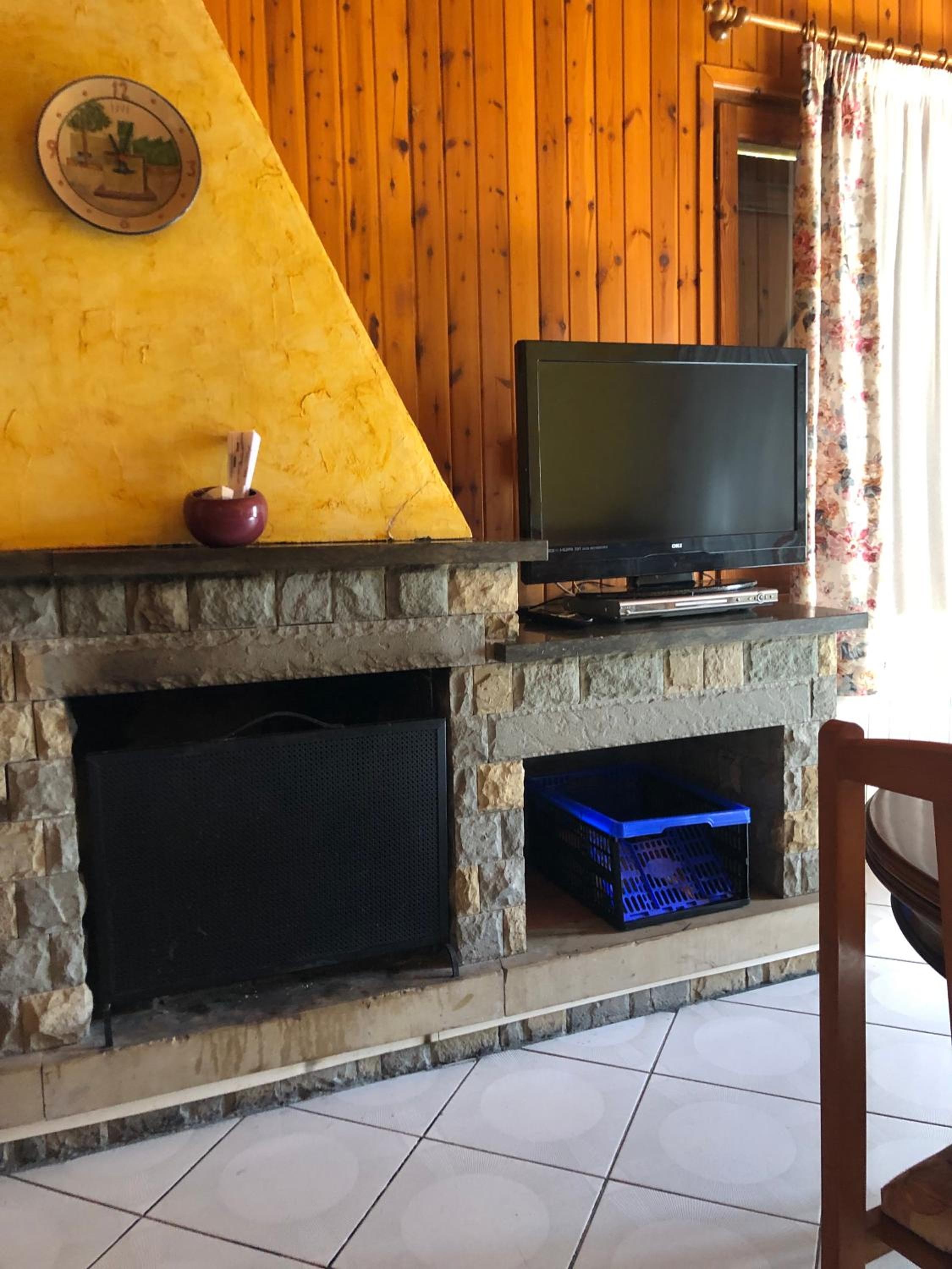 Three-Bedroom Chalet photo 3