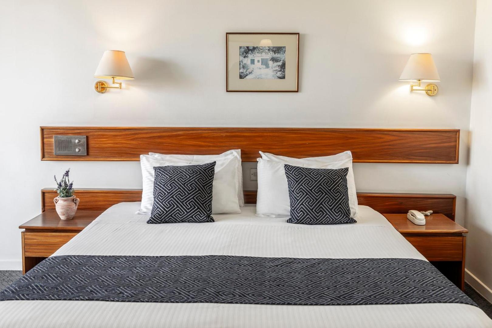 Superior Deluxe Double or Twin Room  photo 3