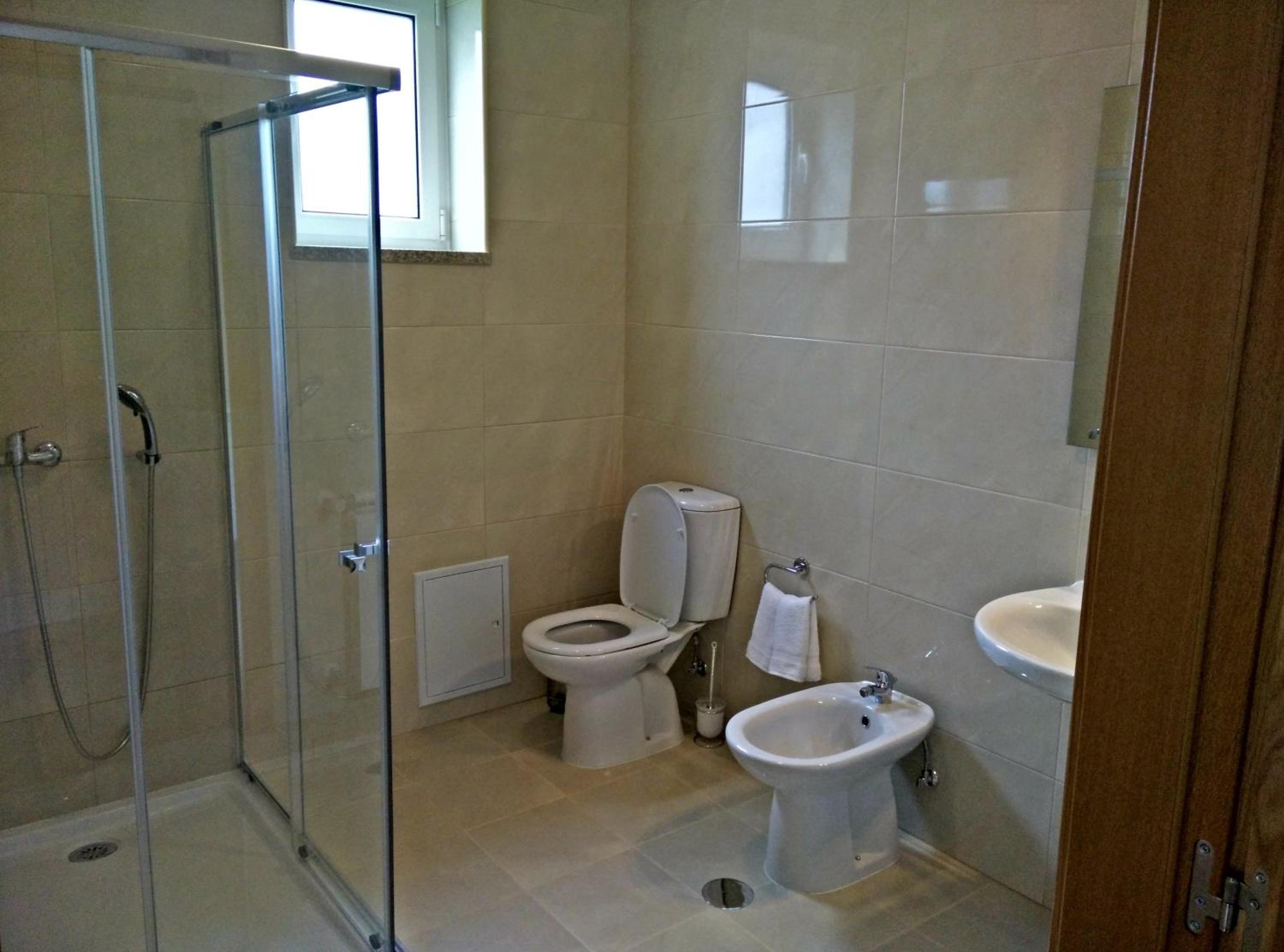 Double or Twin Room - Photo 7