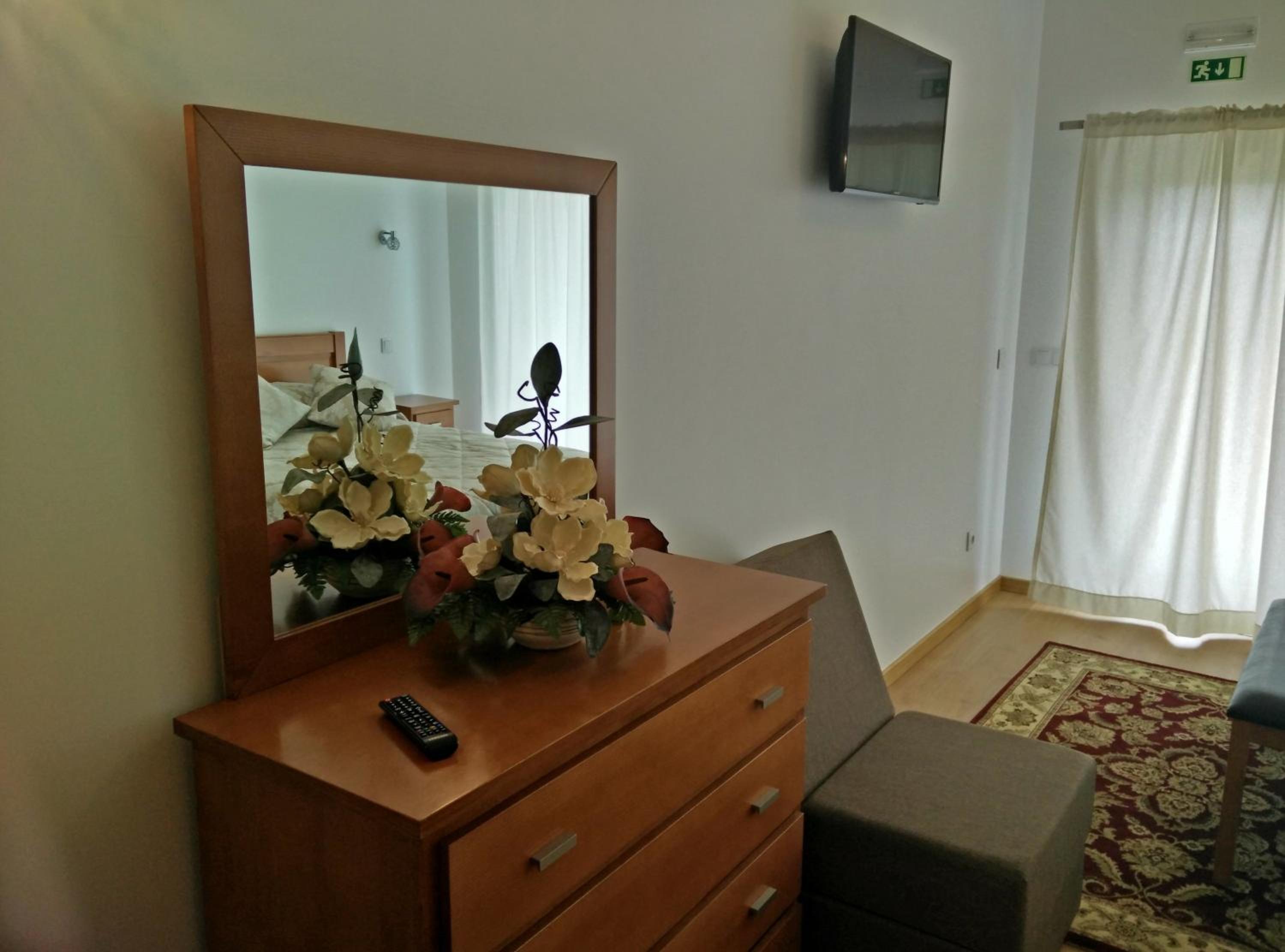 Standard Double Room - Photo 2