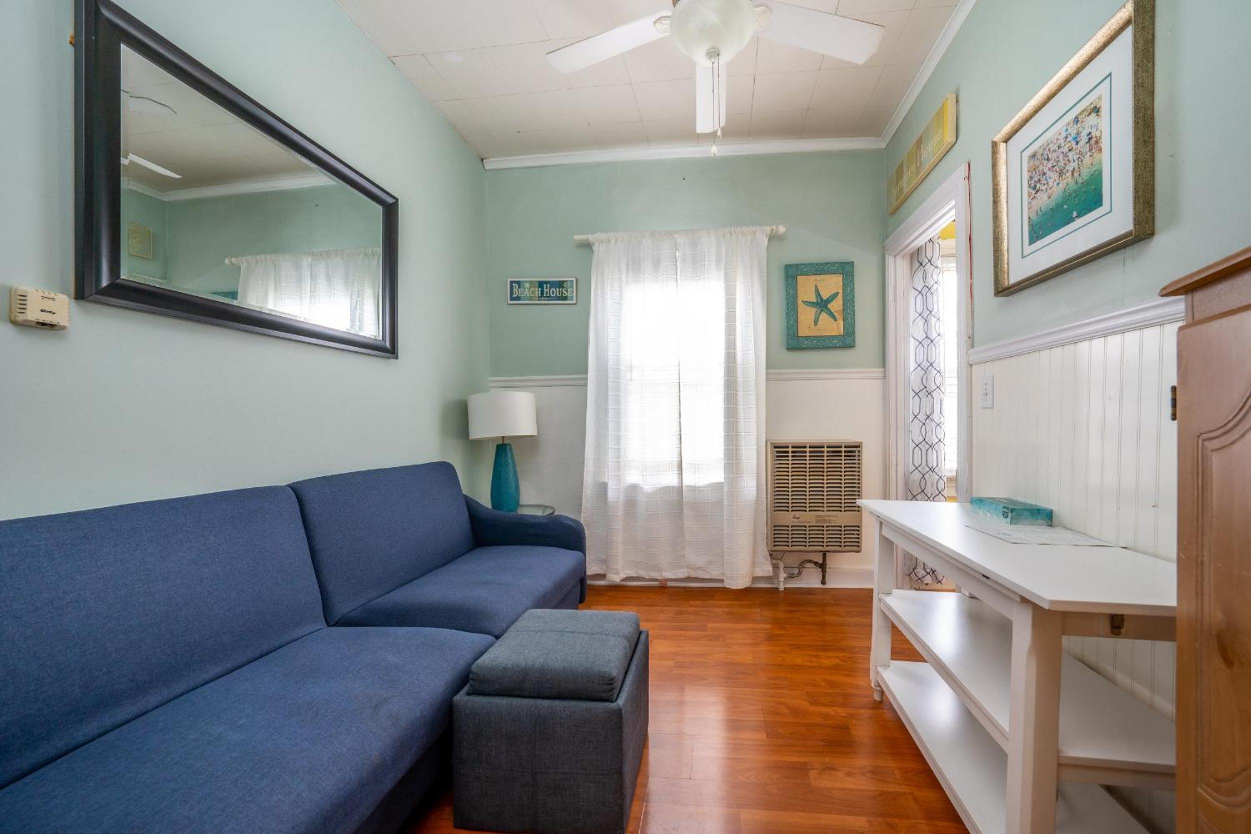 The Allenhurst Apt 11