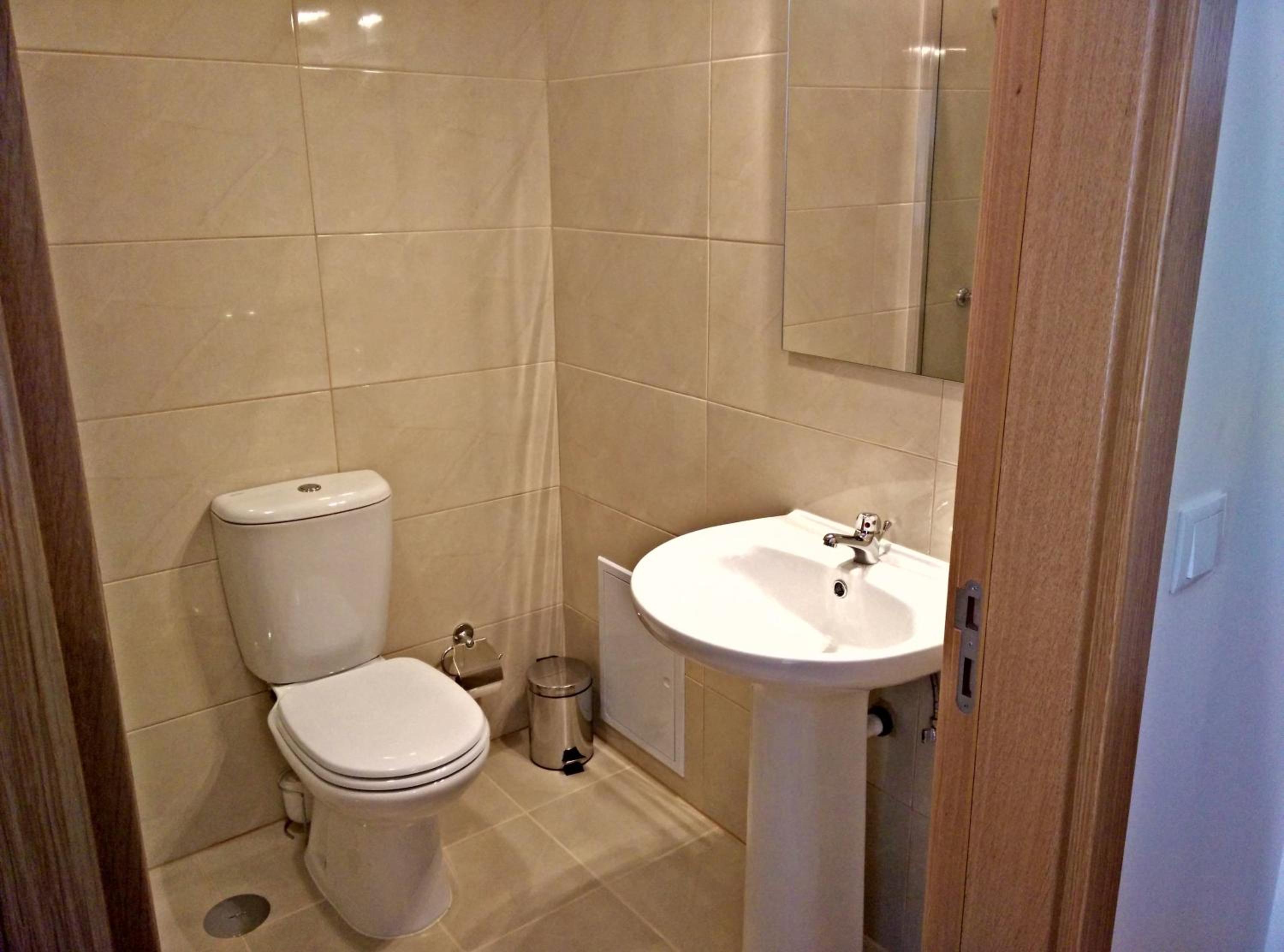 Standard Double Room - Photo 5