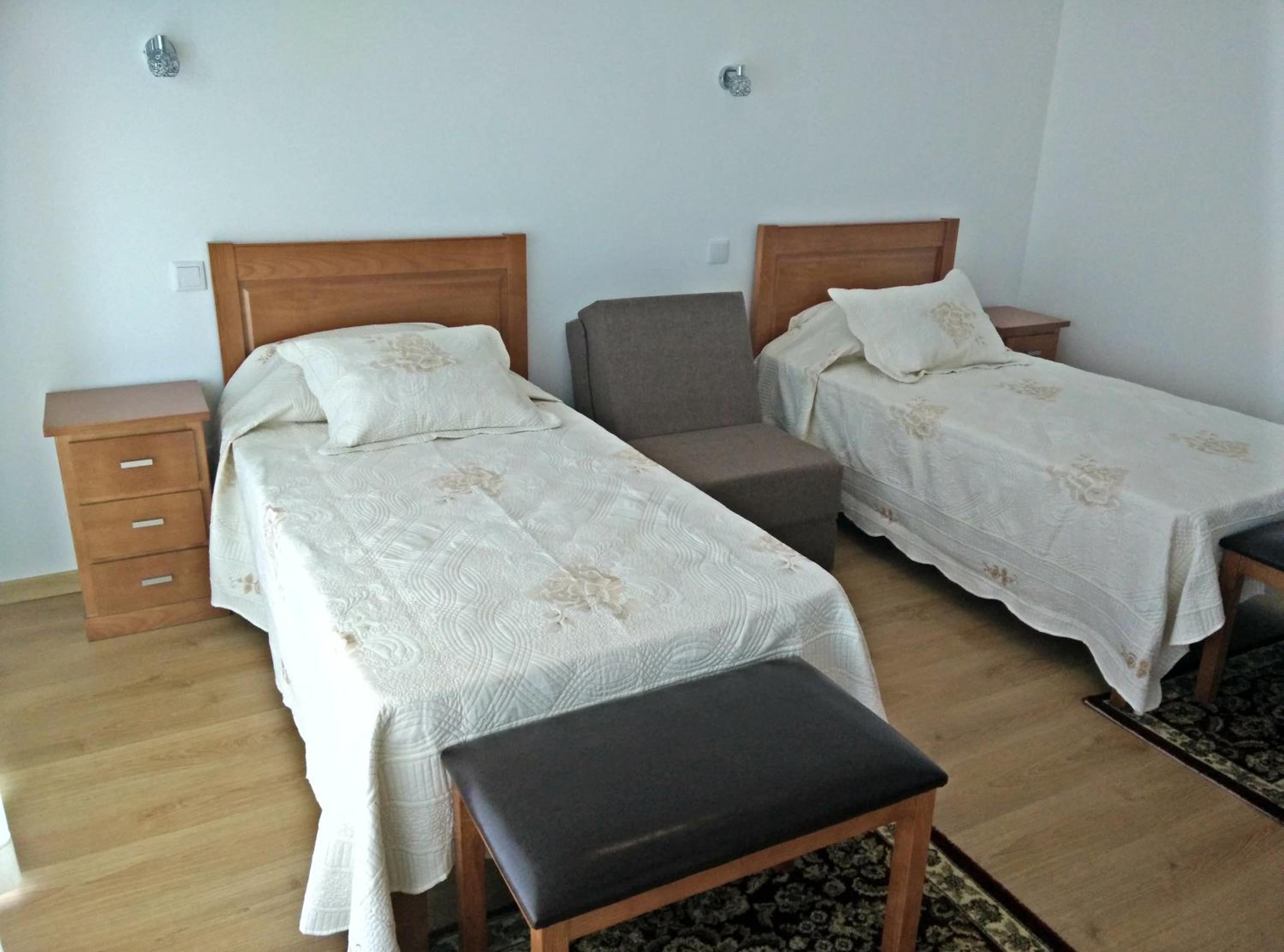 Double or Twin Room - Photo 5