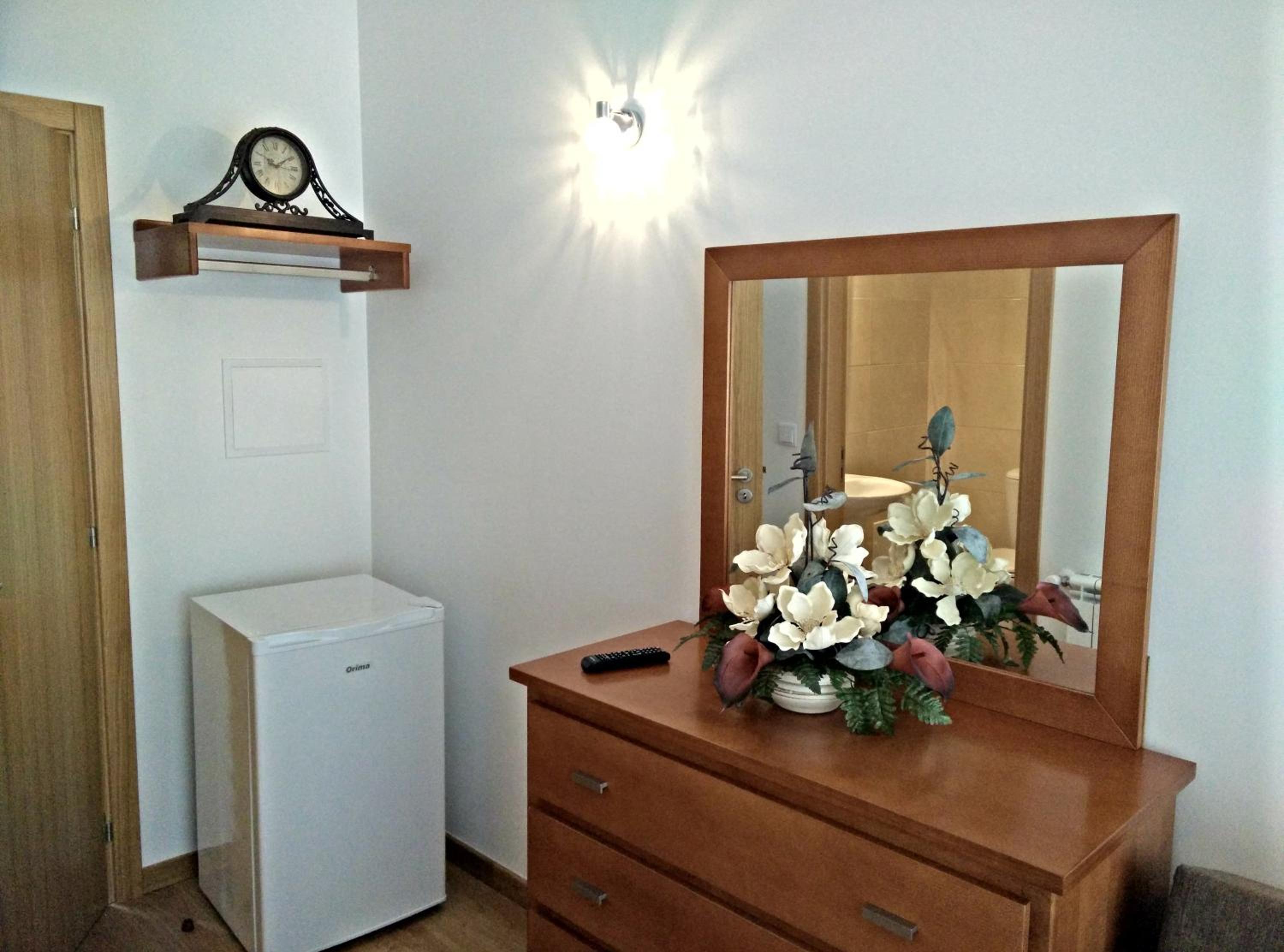 Double or Twin Room - Photo 3