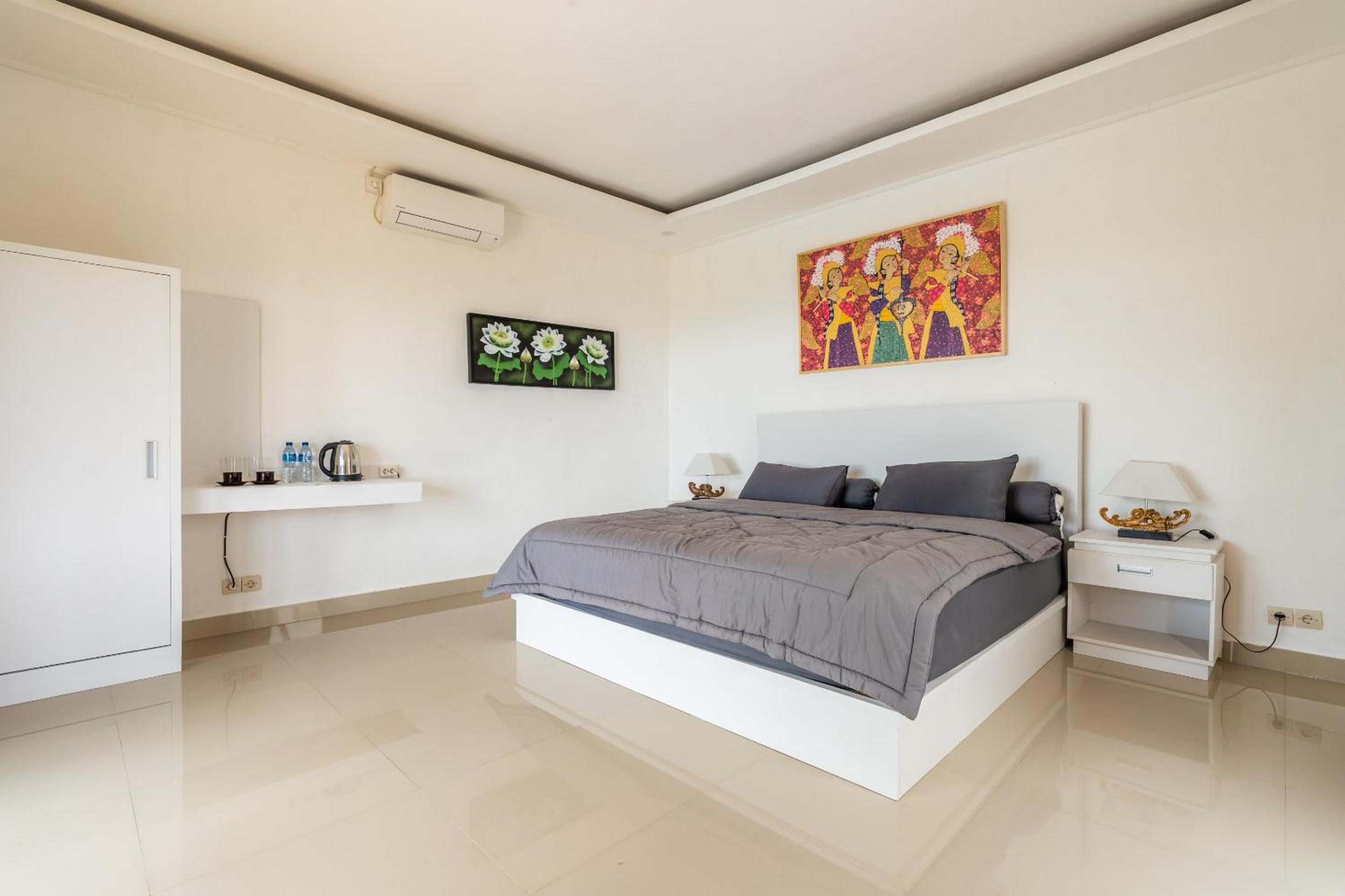 Deluxe Double Room with Balcony and Sea View - Photo 17