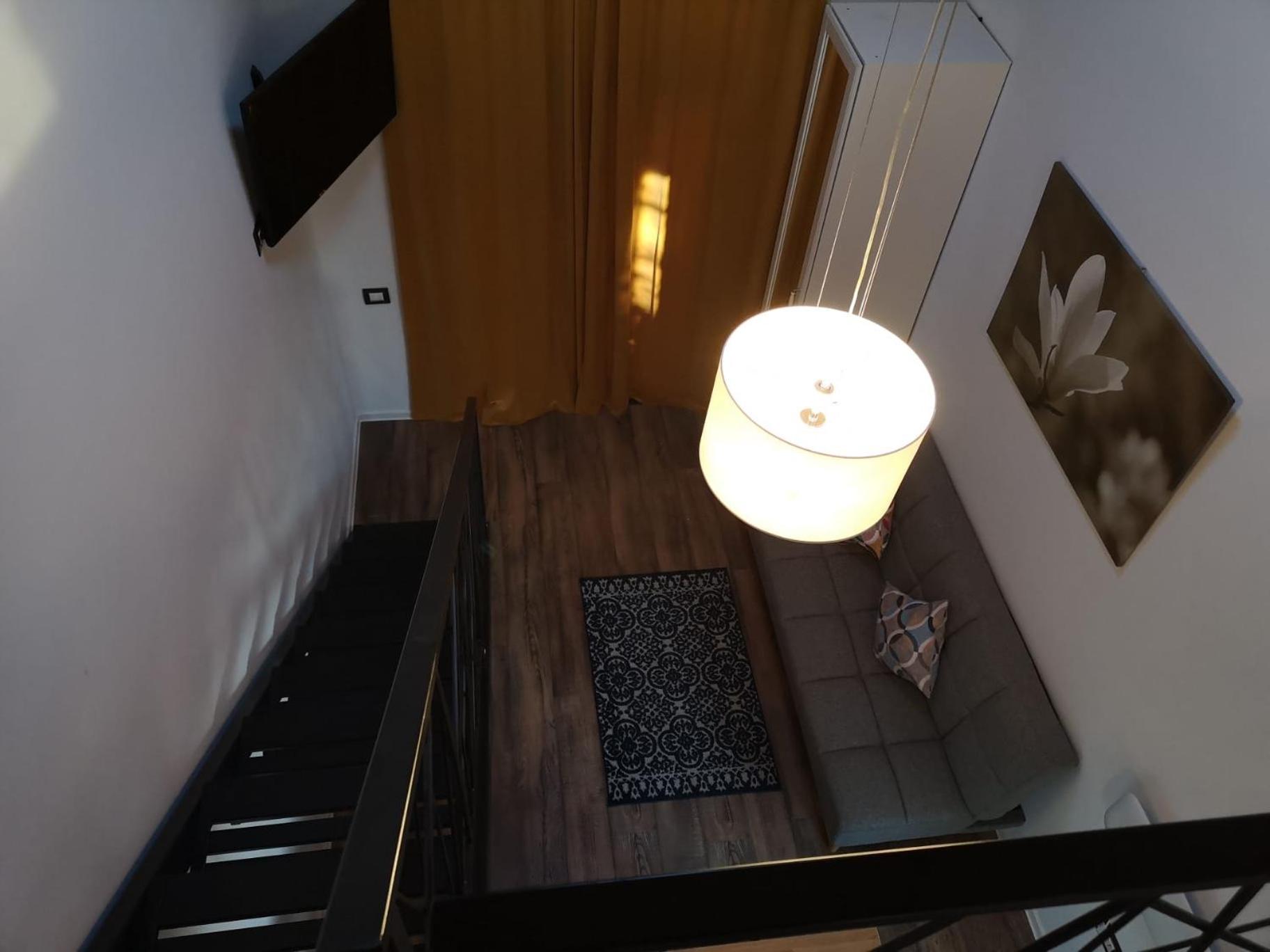 King Studio with Sofa Bed - Photo 3