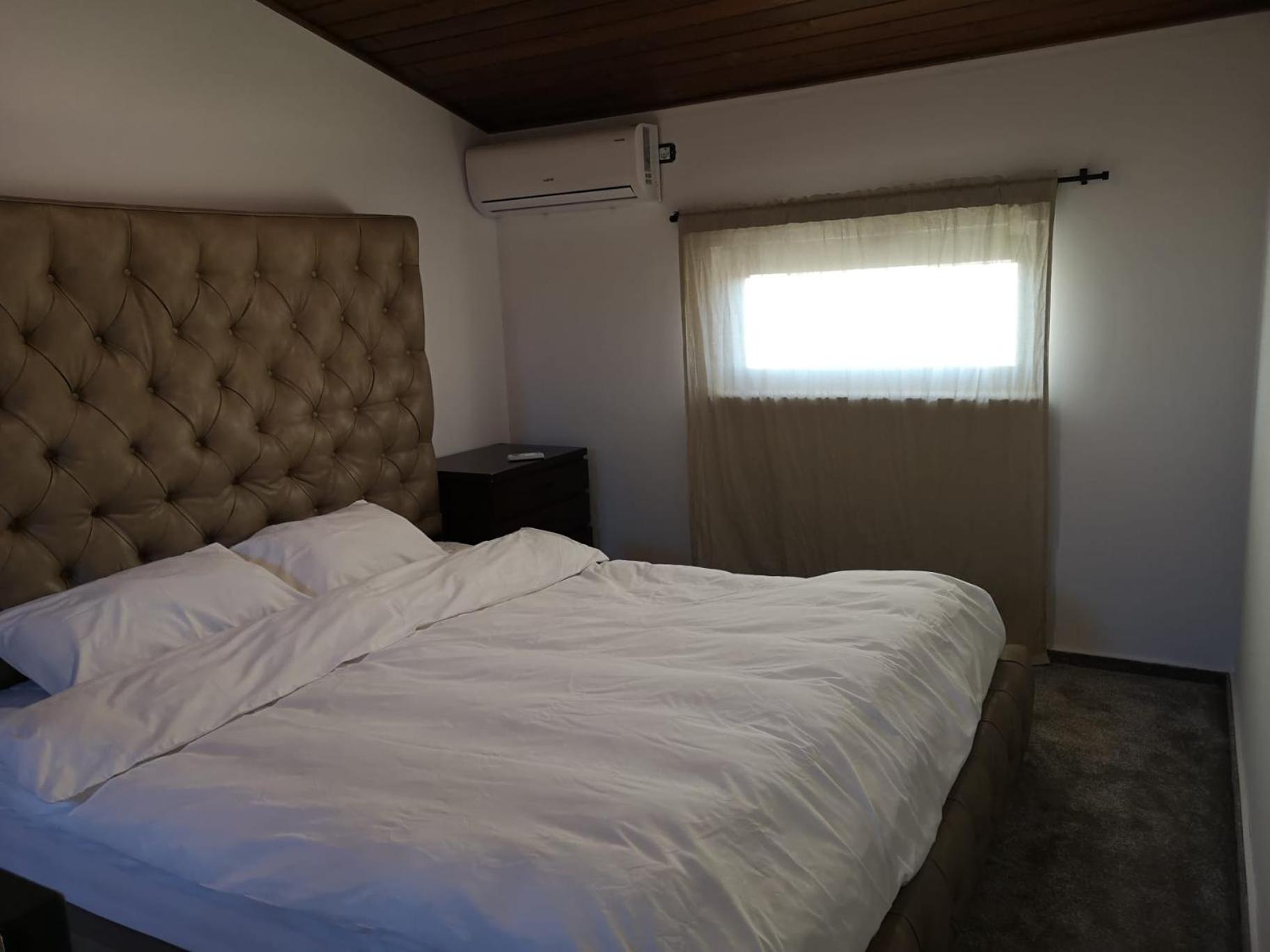 King Studio with Sofa Bed - Photo 8