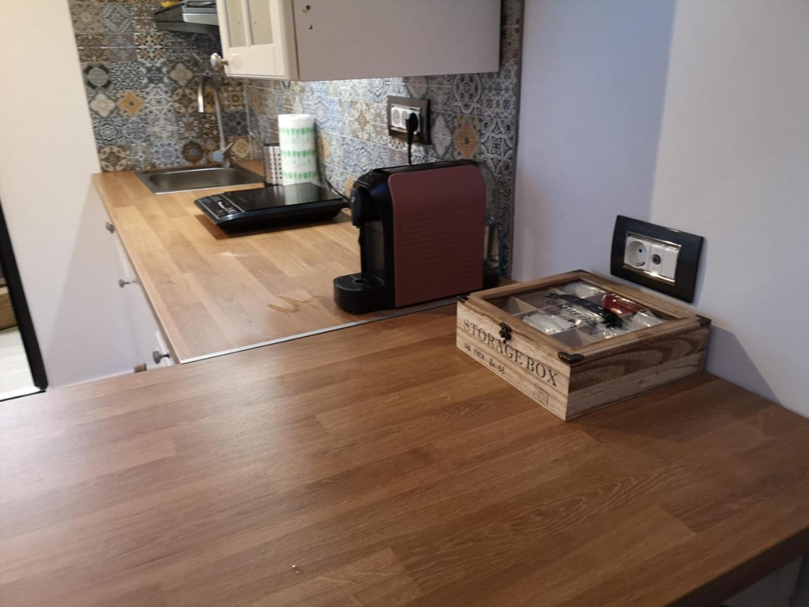 King Studio with Sofa Bed - Photo 19