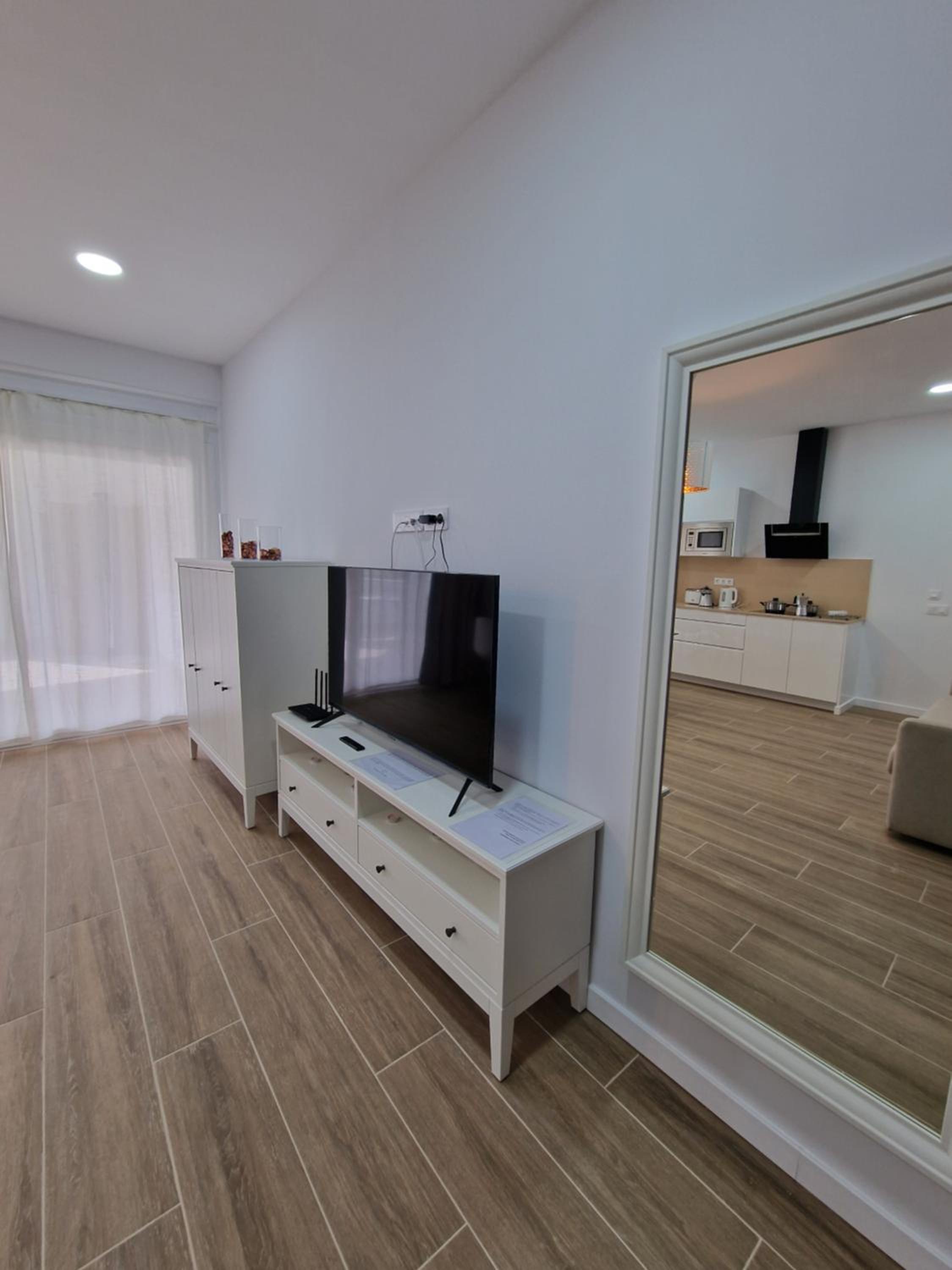 Apartment with Terrace photo 3