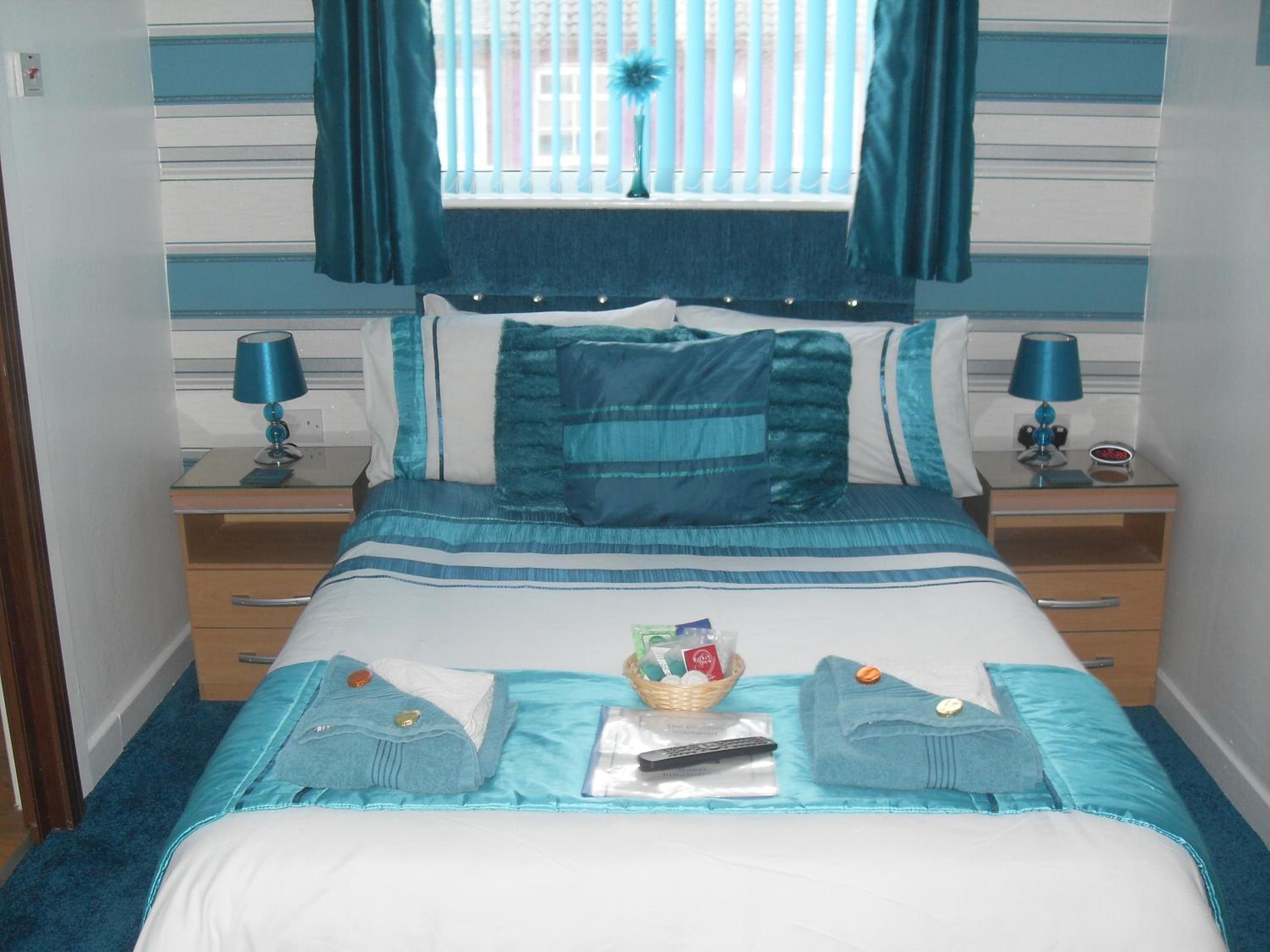 Double Room - Photo 9