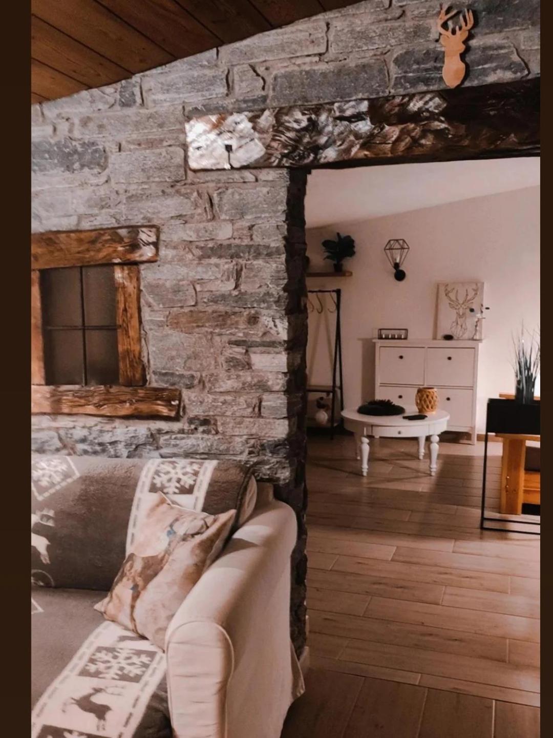 Two-Bedroom House - Photo 17