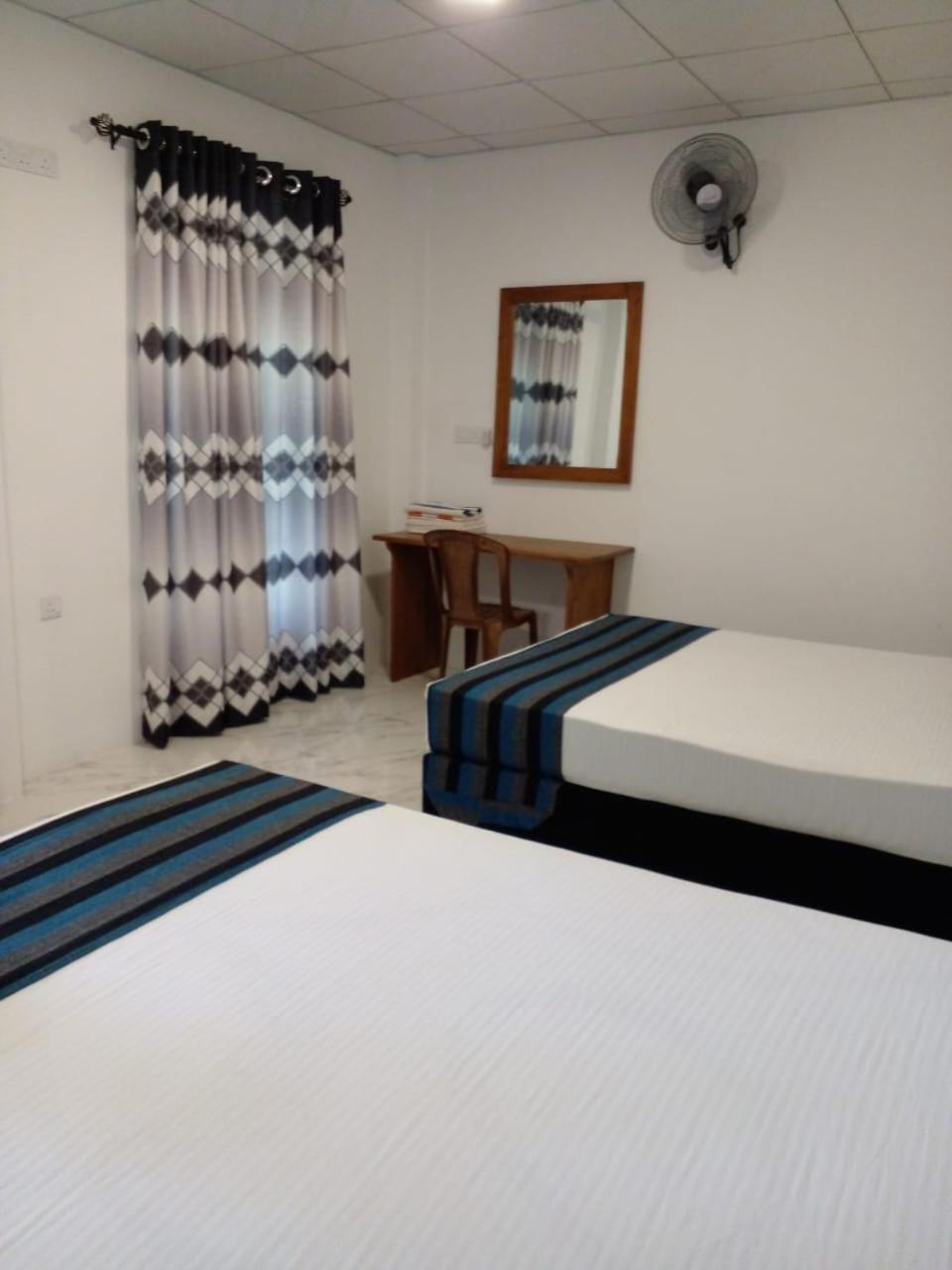 Deluxe Family Room - Photo 9
