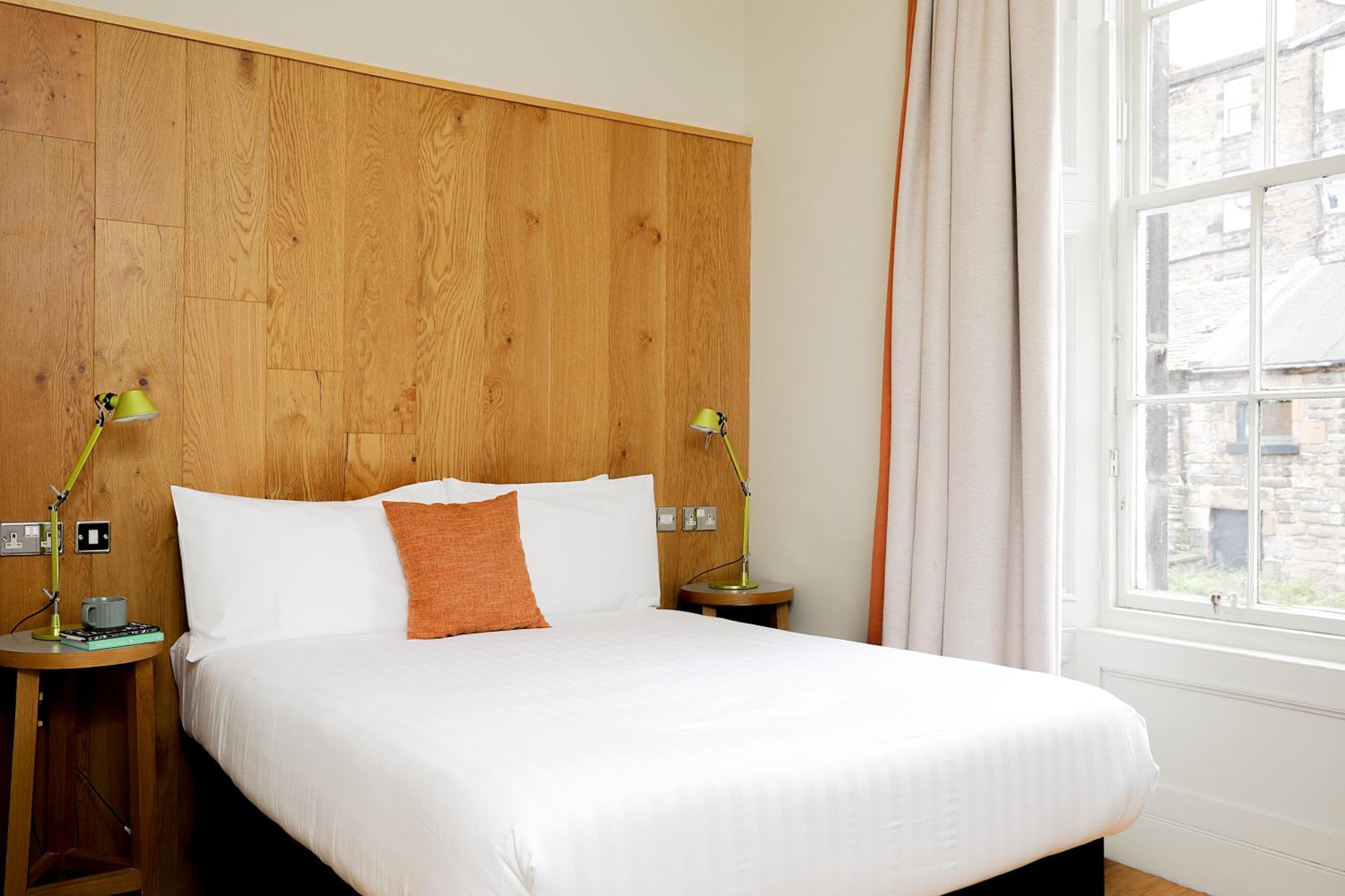 Double Room - Photo 5