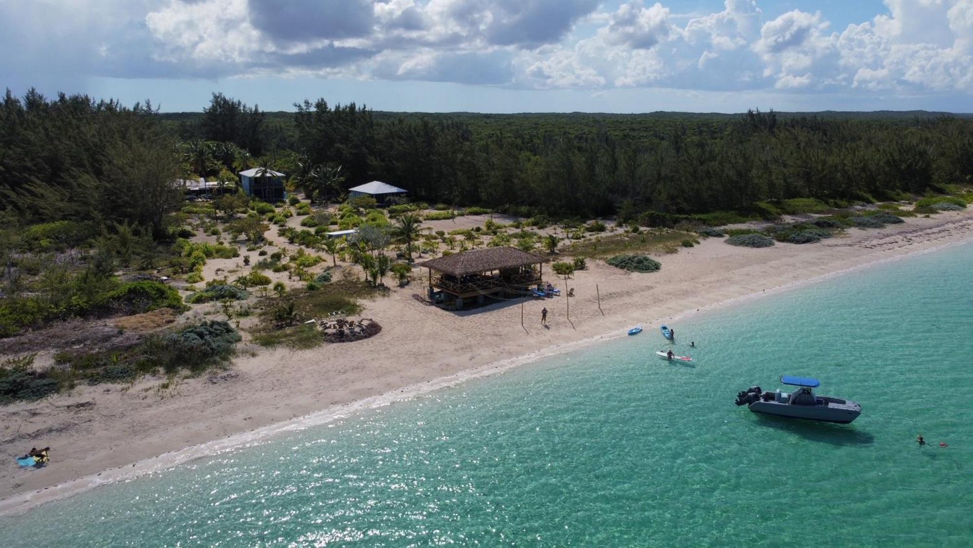 Villa - Beach Front photo 2