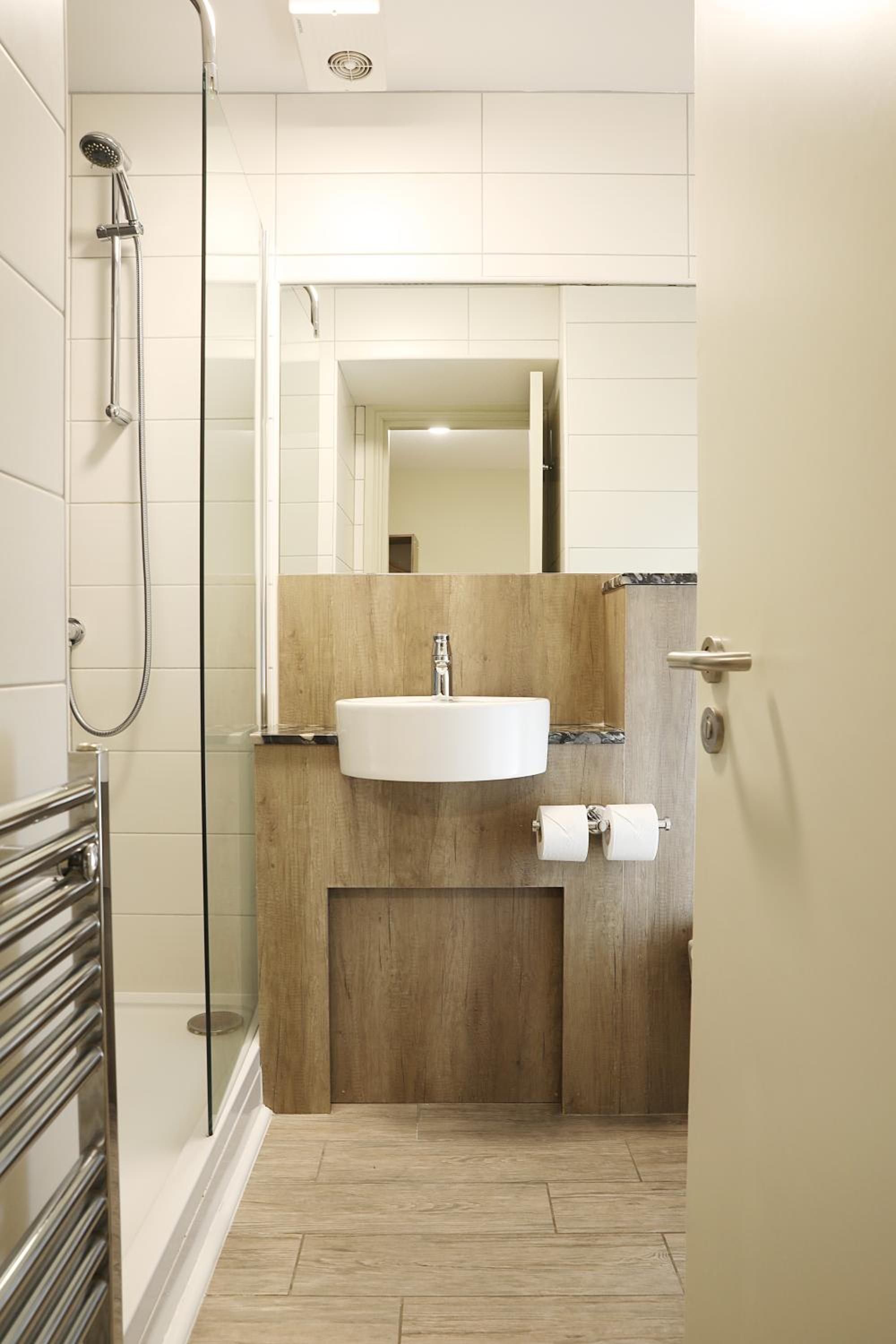 Double Room - Photo 8