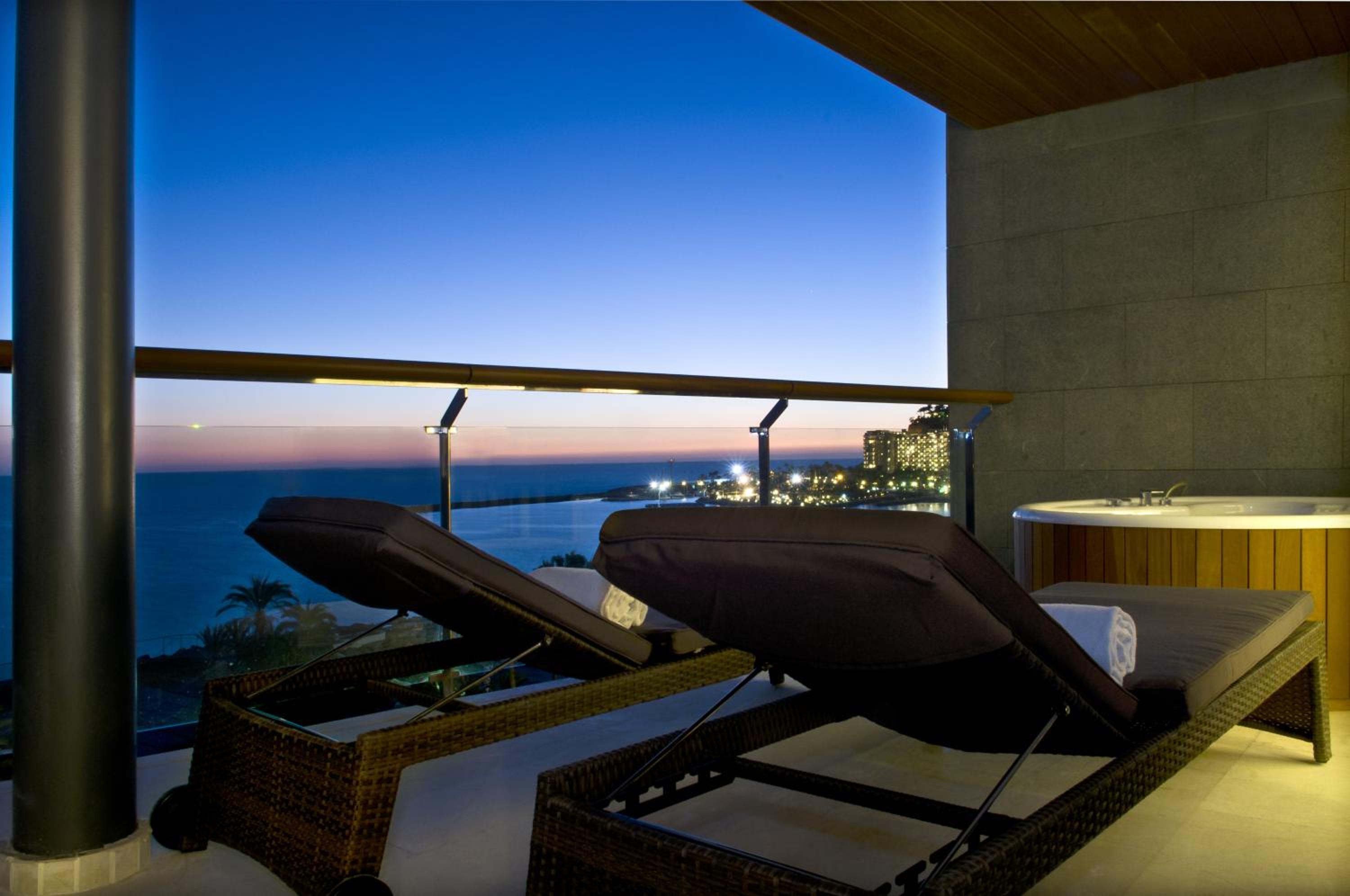 Premium Room with Sea View