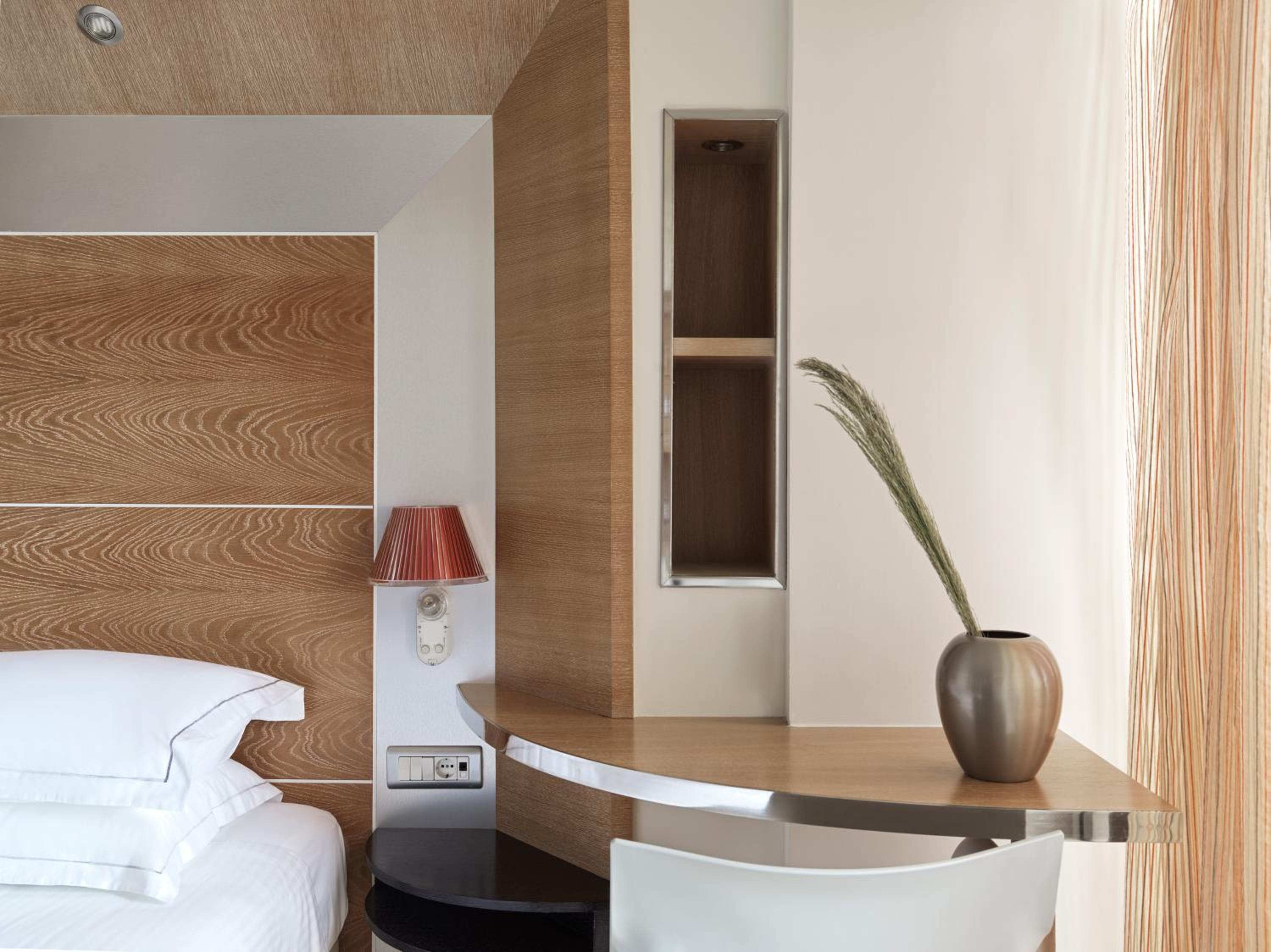 Twin Room with Land View - Photo 4