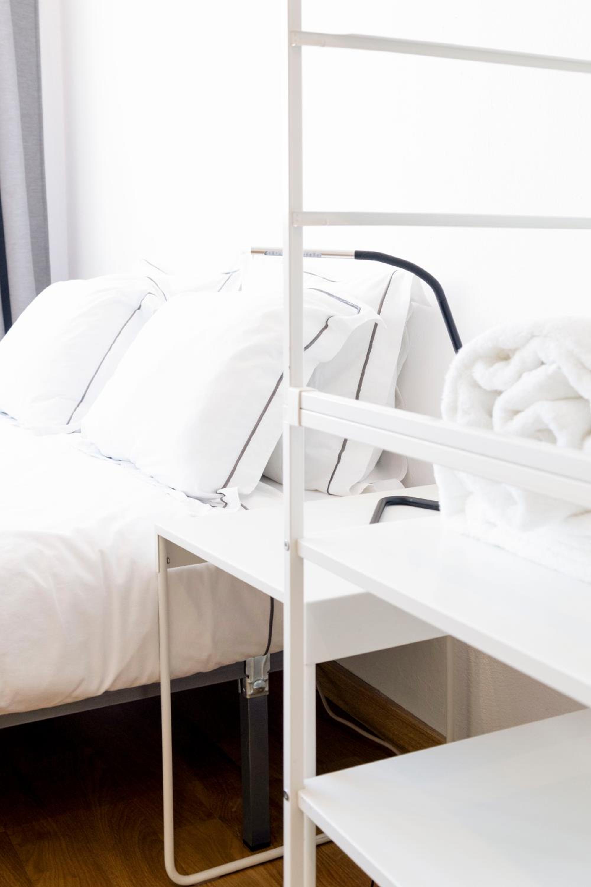 Studio Apartment - Photo 3